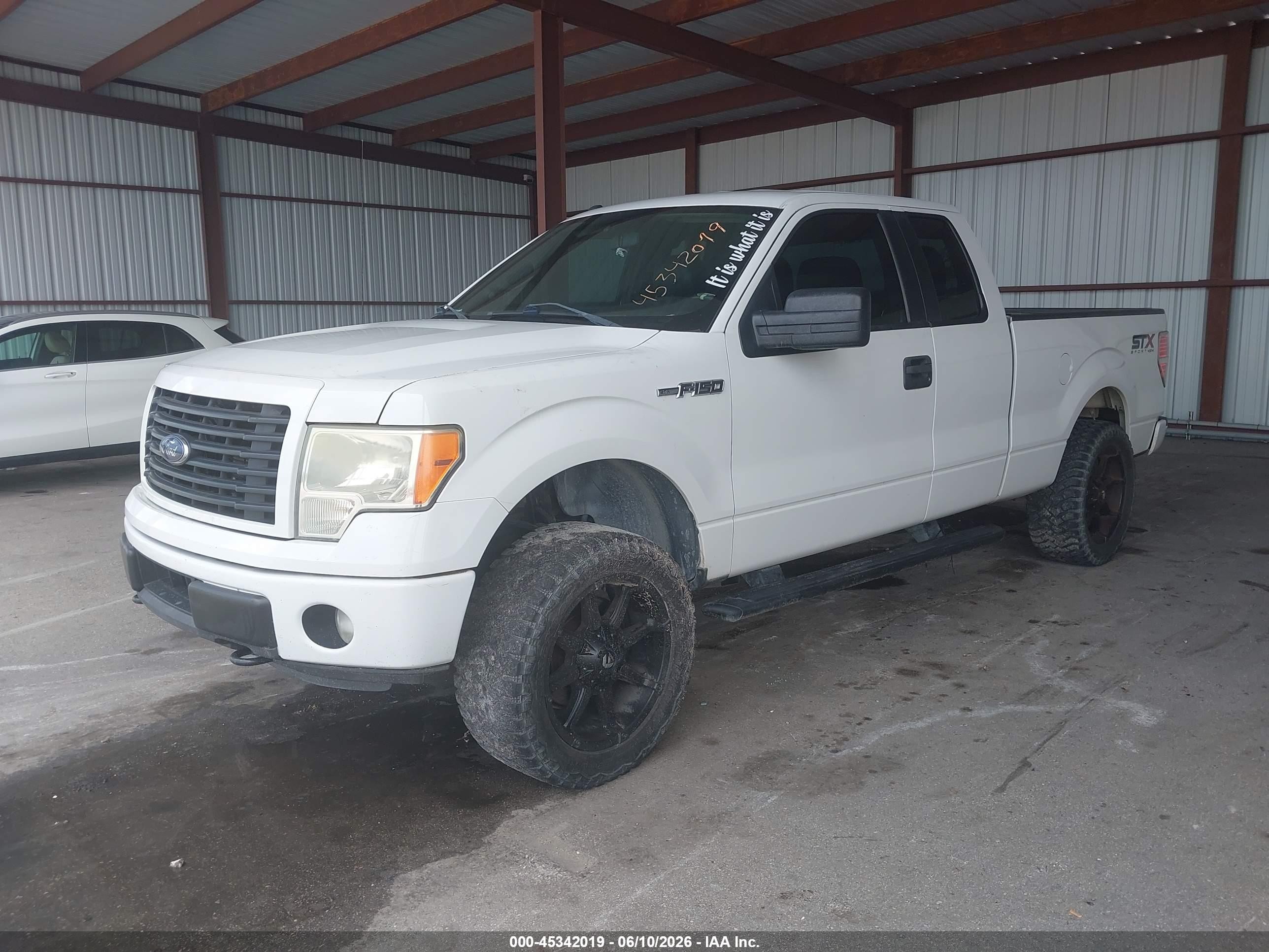 2014 Ford F-150 Stx Белый vin: 1FTFX1EF1EFC85675