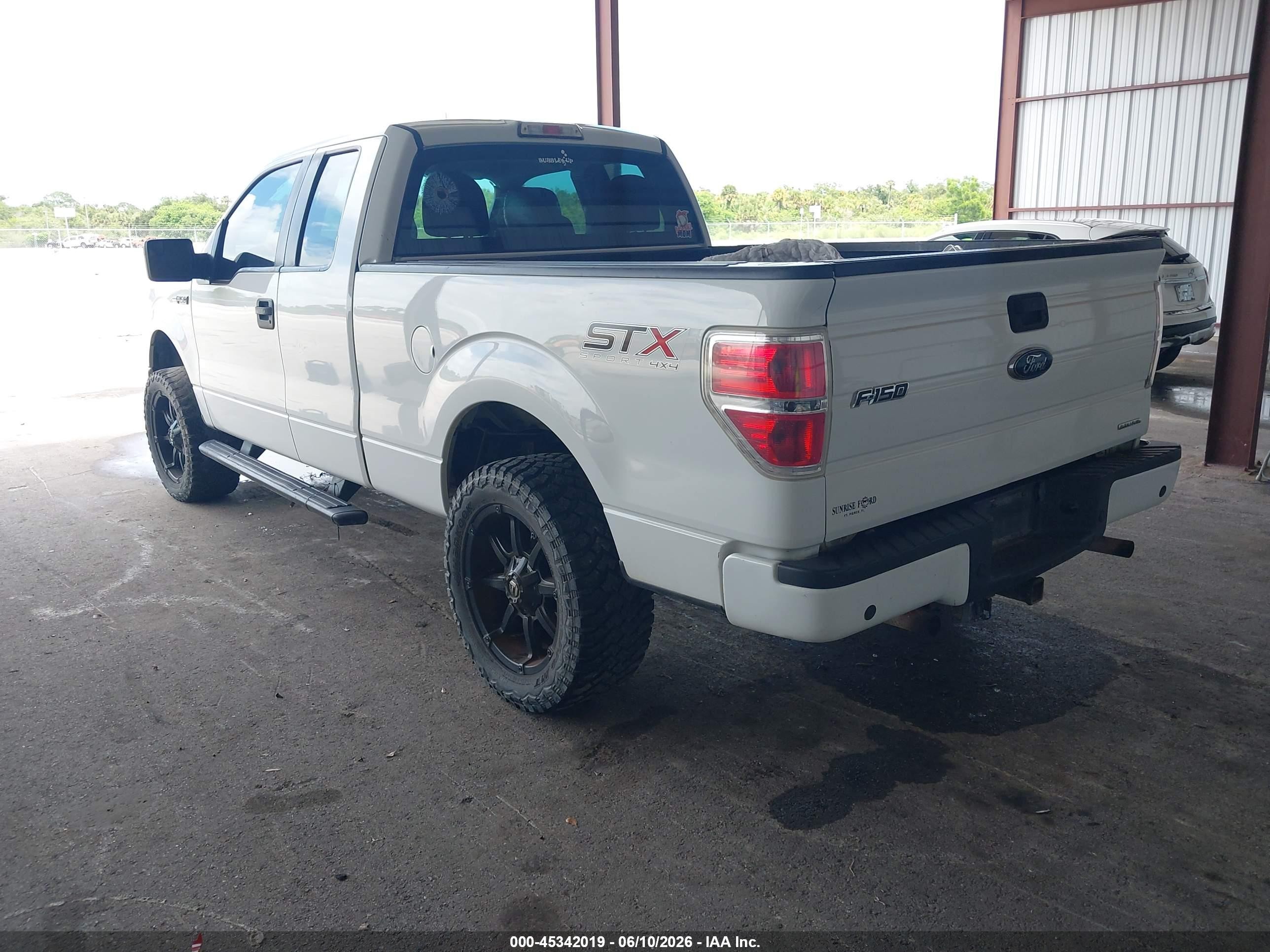 2014 Ford F-150 Stx Белый vin: 1FTFX1EF1EFC85675