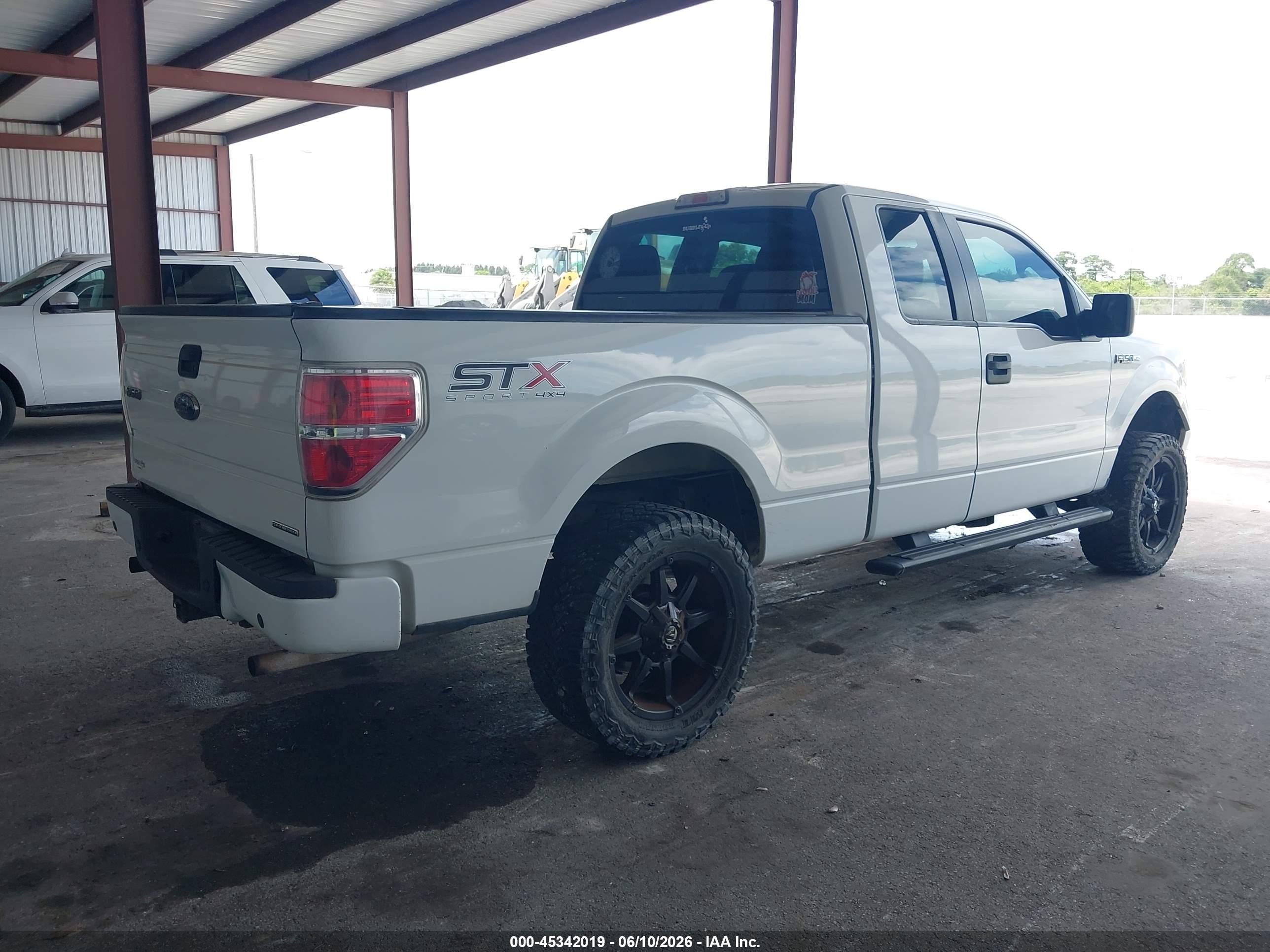 2014 Ford F-150 Stx Белый vin: 1FTFX1EF1EFC85675
