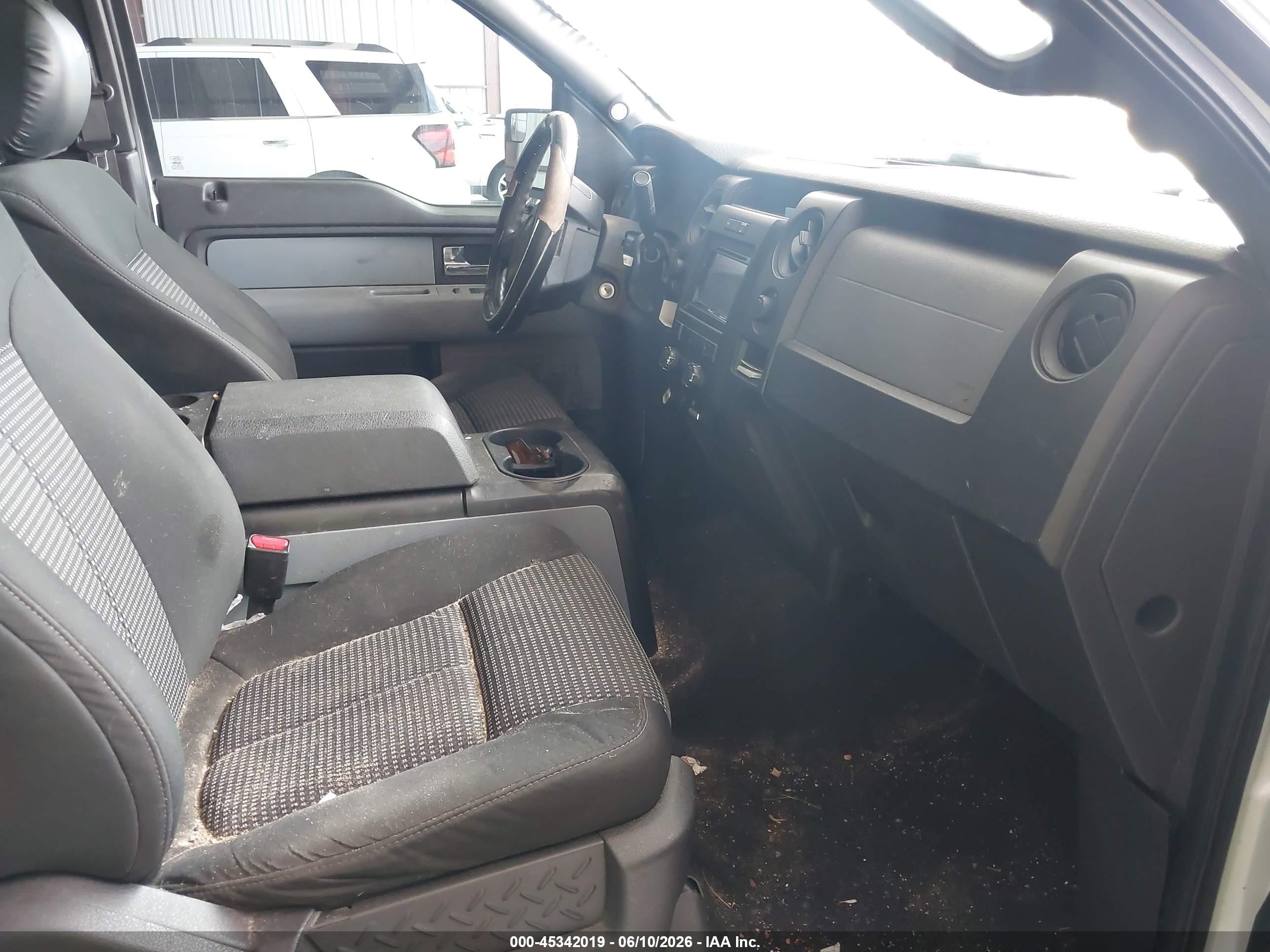 2014 Ford F-150 Stx Белый vin: 1FTFX1EF1EFC85675