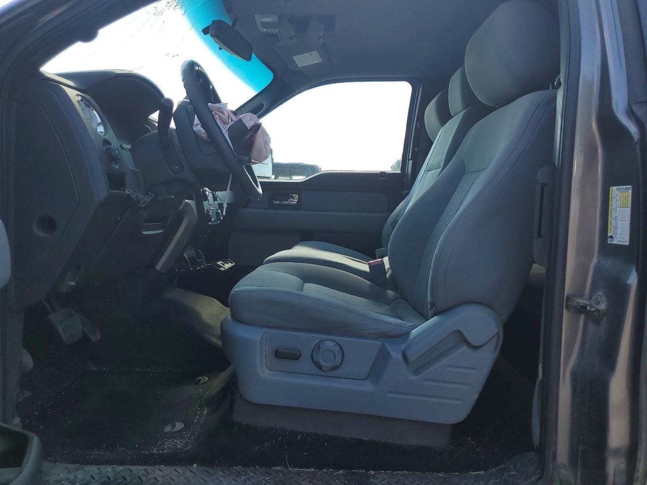2014 Ford F150 Серый vin: 1FTFX1EF1EFC92061