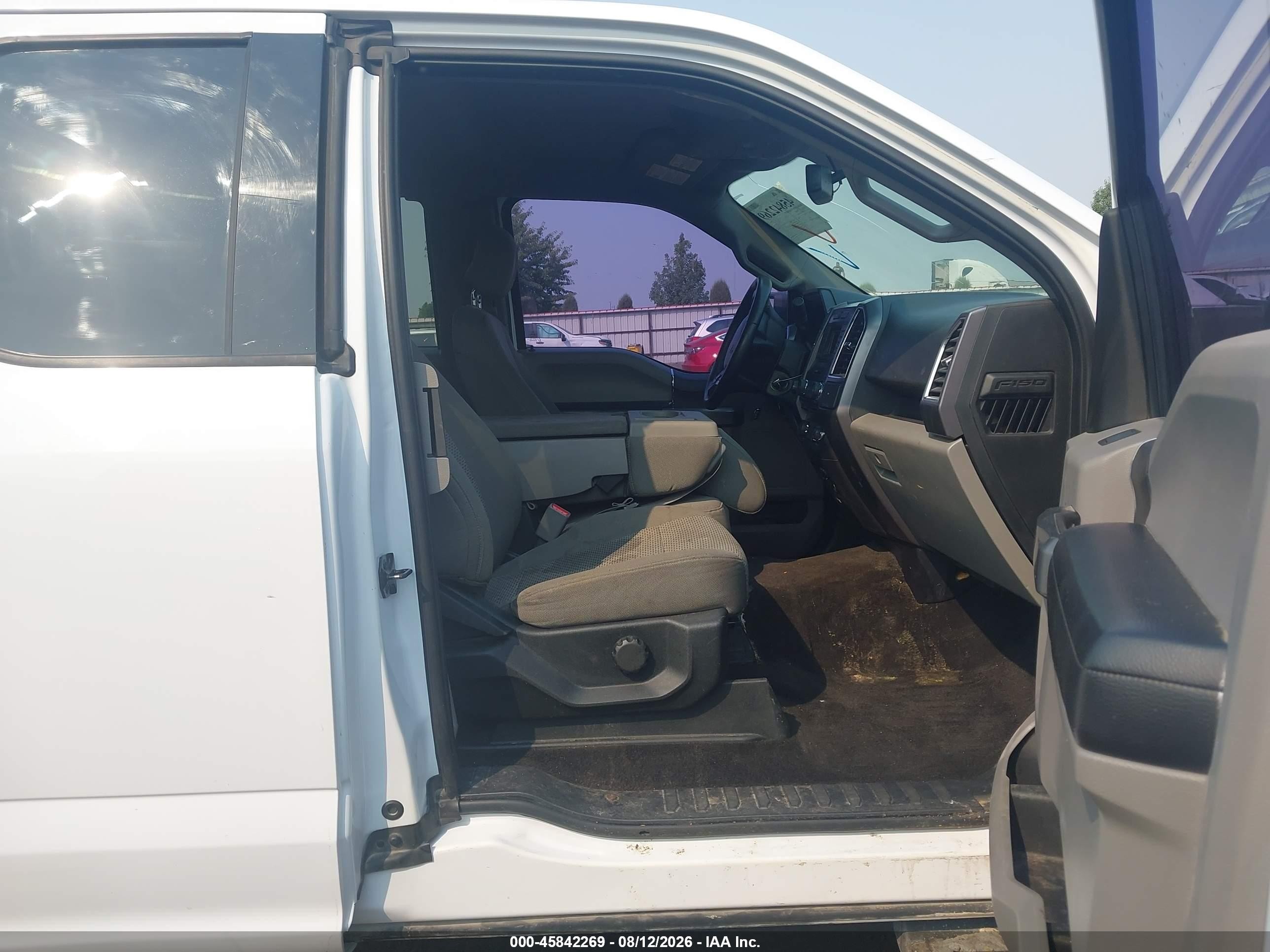 2015 Ford F-150 Xlt White vin: 1FTFX1EF1FKD99250