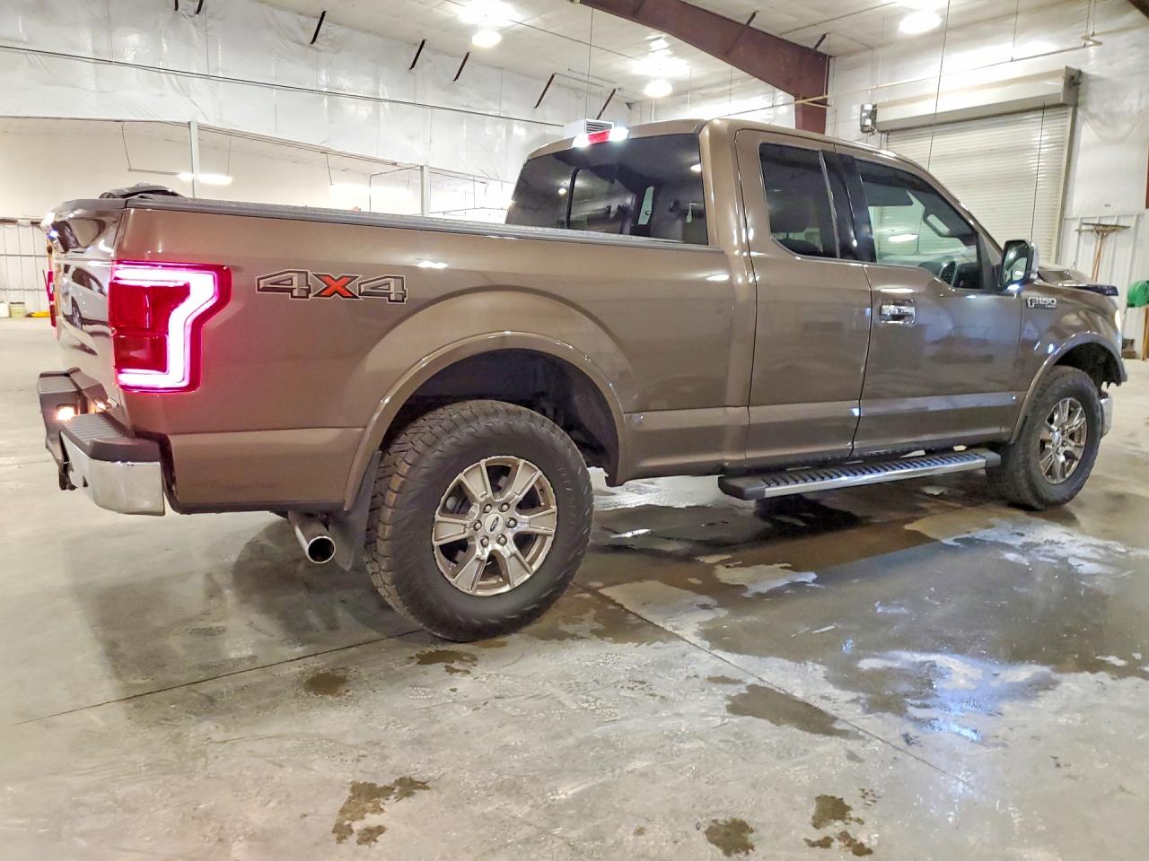 2015 Ford F150 Super Cab Коричневый vin: 1FTFX1EF1FKE50049