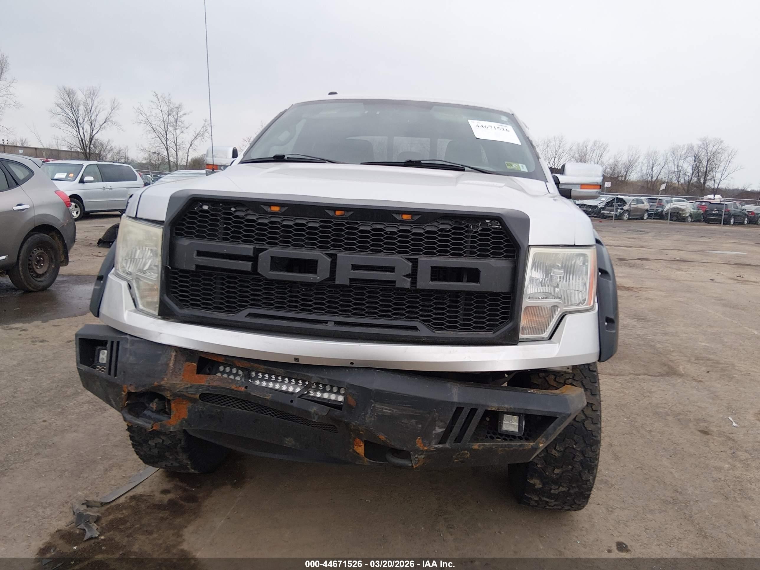 2011 Ford F-150 Xlt Silver vin: 1FTFX1EF2BFA58667