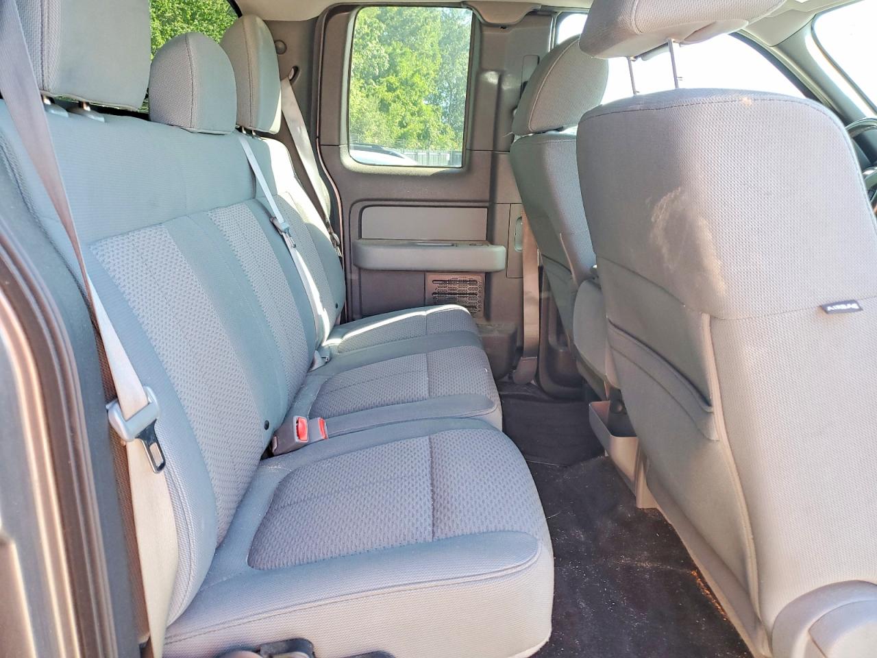 2011 Ford F150 Super Cab Gray vin: 1FTFX1EF2BFB74564