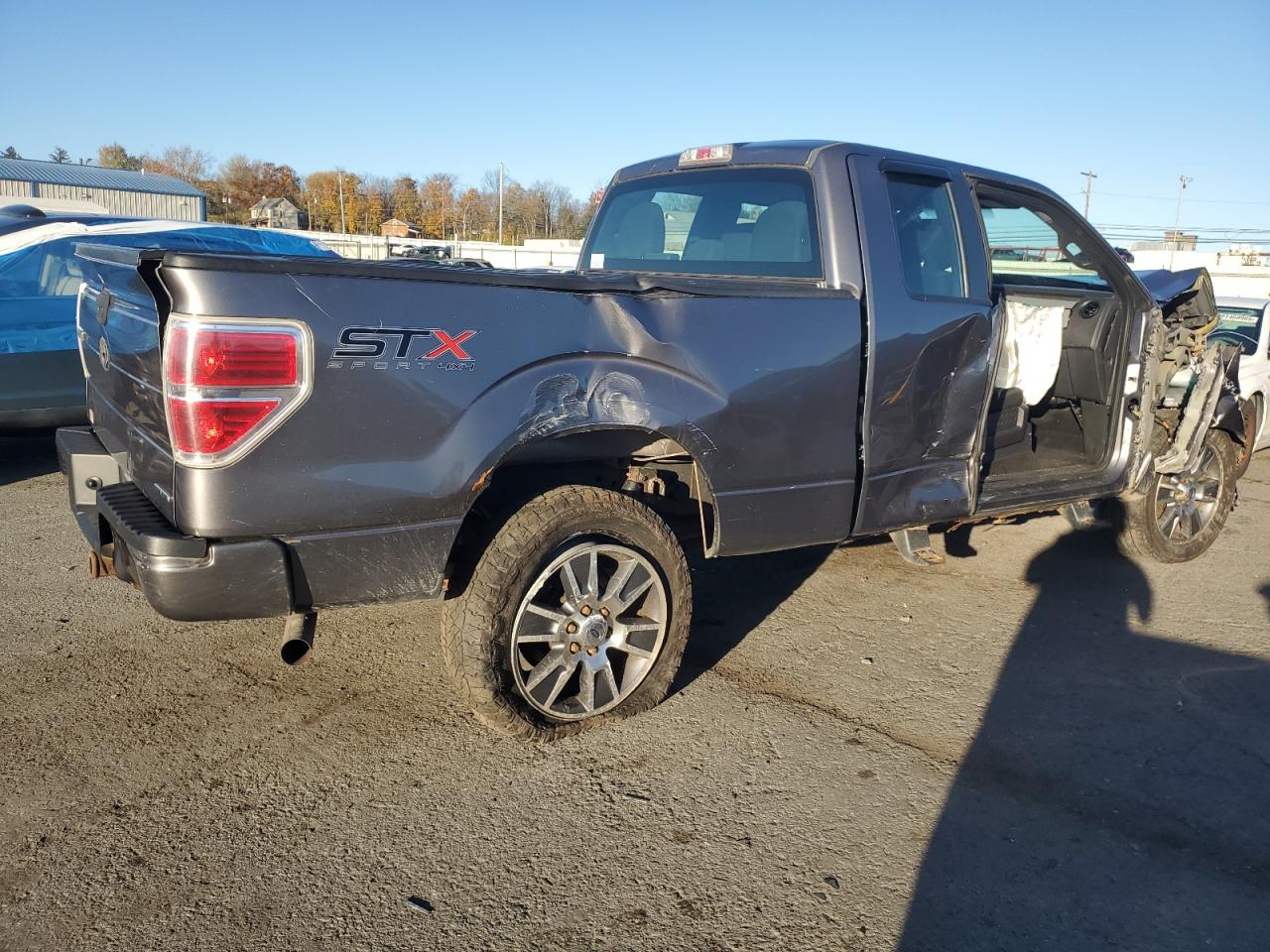 2011 Ford F150 Super Cab Gray vin: 1FTFX1EF2BKD18380