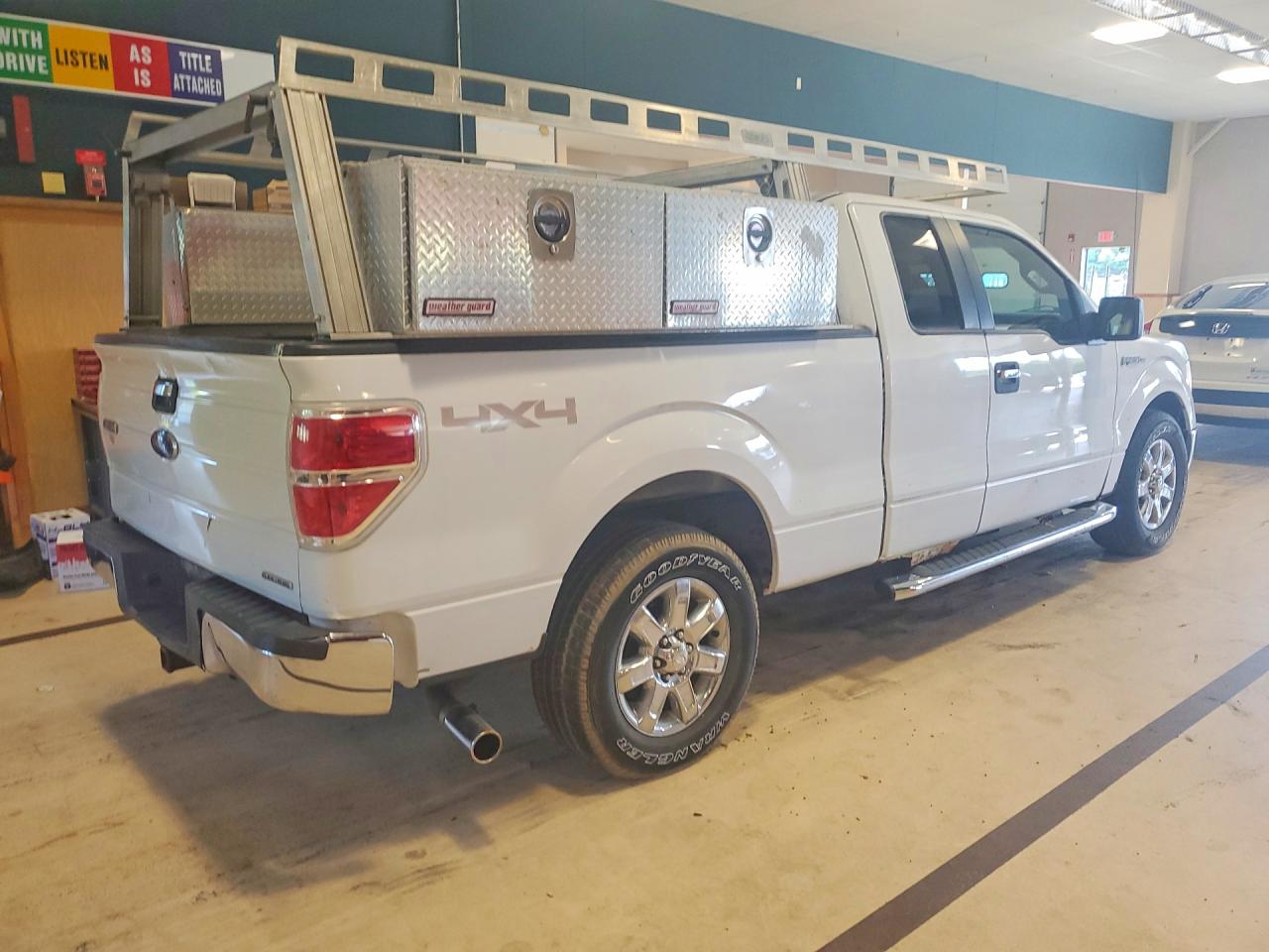 2013 Ford F150 Super Cab White vin: 1FTFX1EF2DFA49406