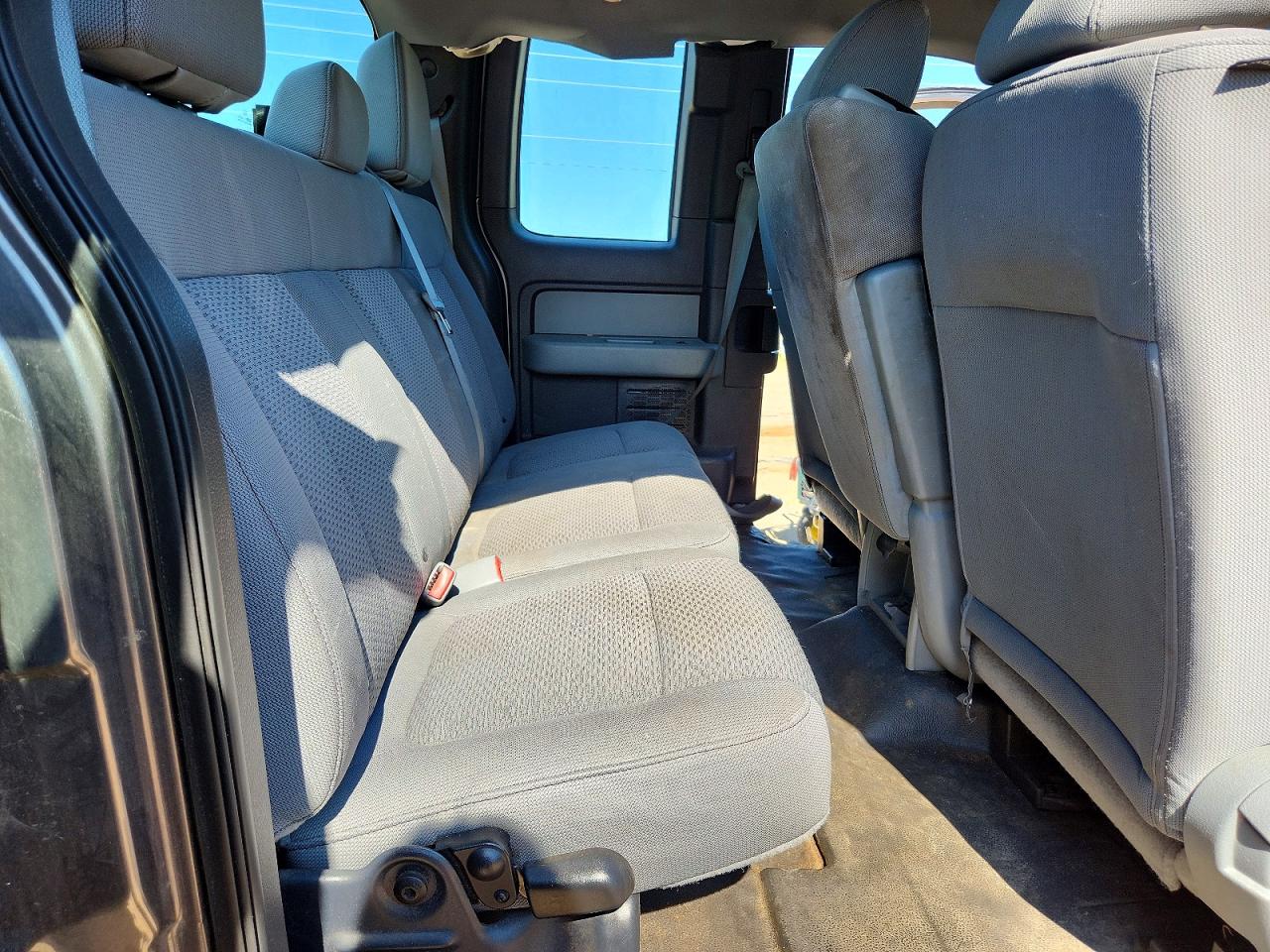 2013 Ford F150 Super Cab Gray vin: 1FTFX1EF2DFB26968