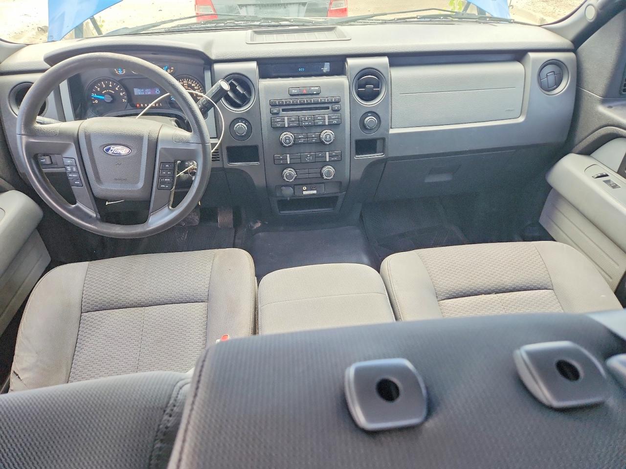 2013 Ford F150 Super Cab Blue vin: 1FTFX1EF2DFC34667