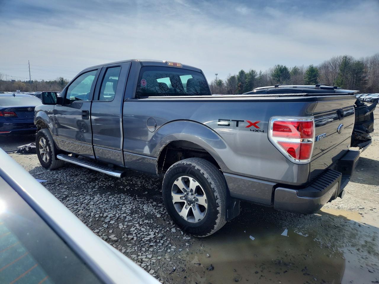 2013 Ford F150 Super Cab Gray vin: 1FTFX1EF2DFD34686