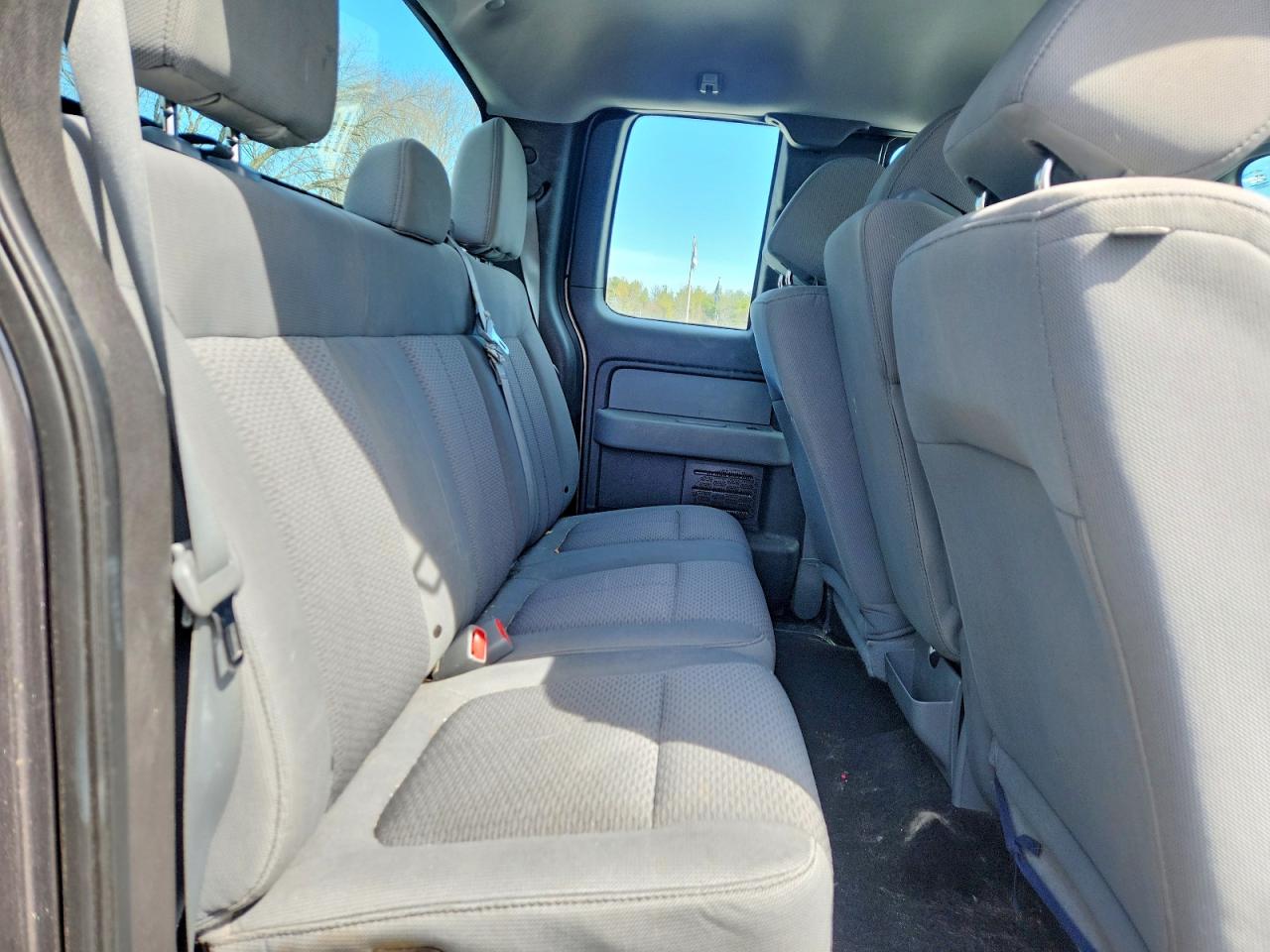 2013 Ford F150 Super Cab Gray vin: 1FTFX1EF2DFD34686