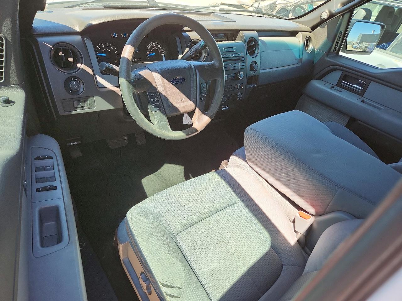2013 Ford F150 Super Cab White vin: 1FTFX1EF2DFD83287