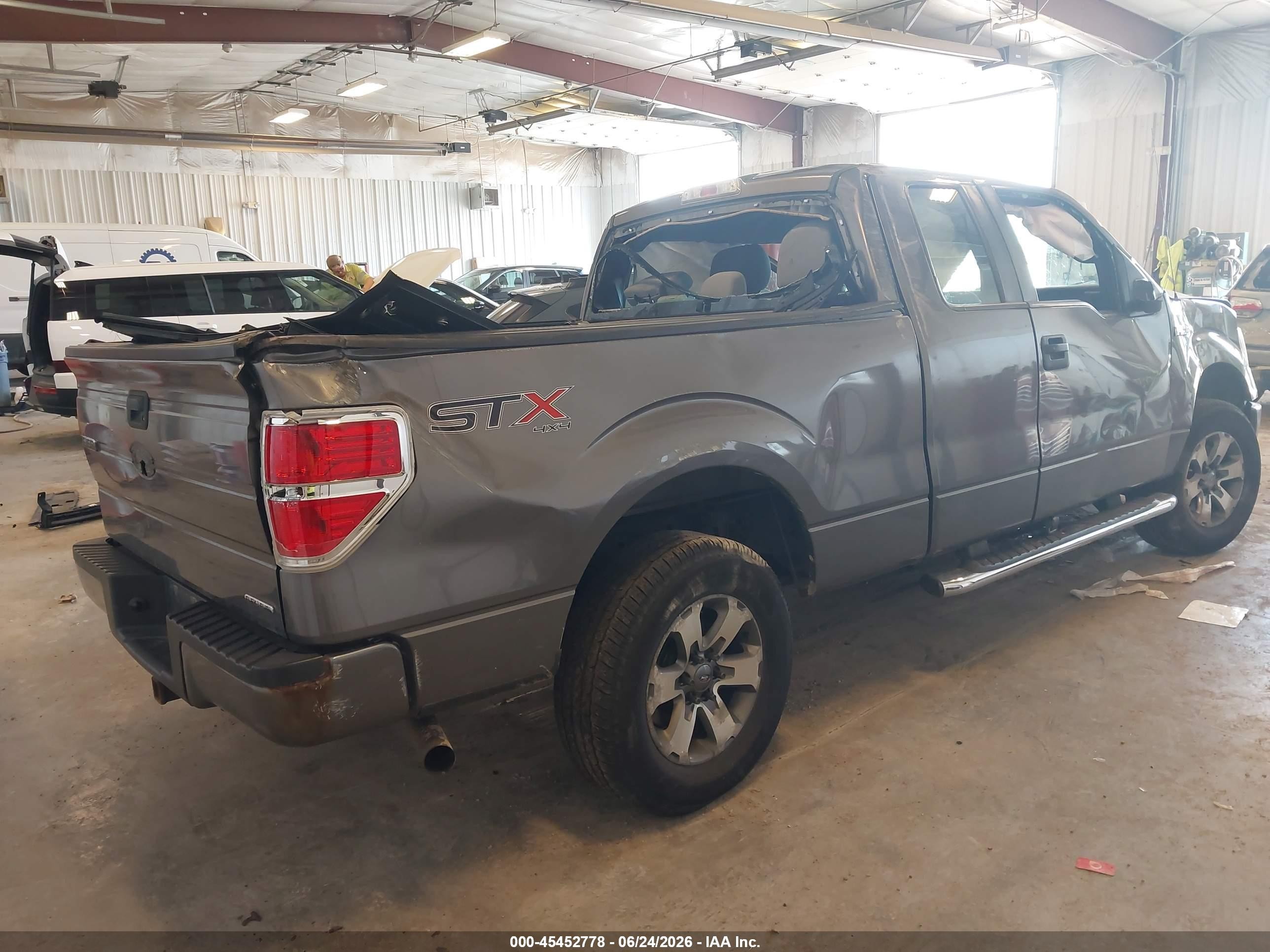 2014 Ford F-150   Gray vin: 1FTFX1EF2EFB46008