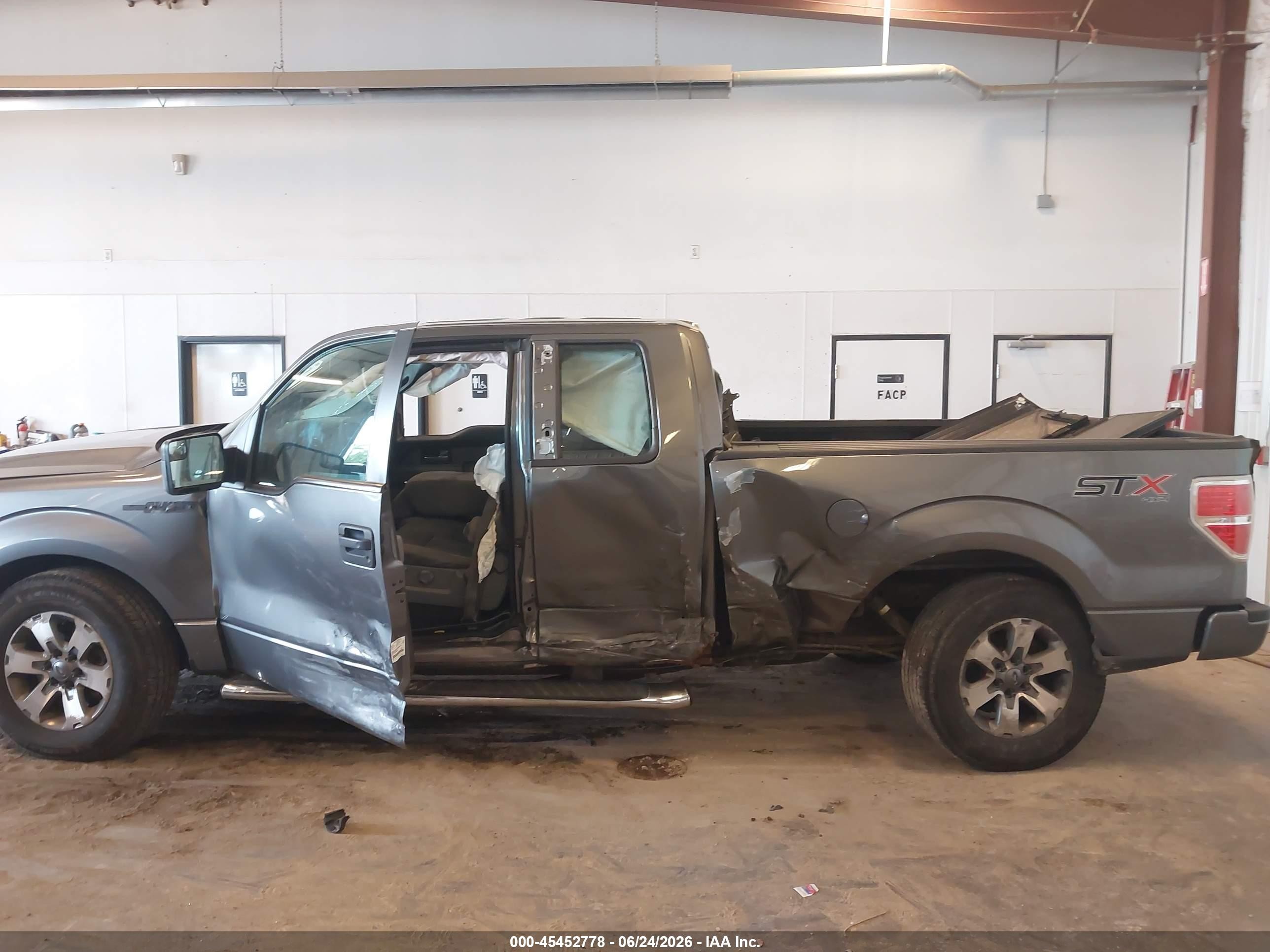 2014 Ford F-150   Gray vin: 1FTFX1EF2EFB46008