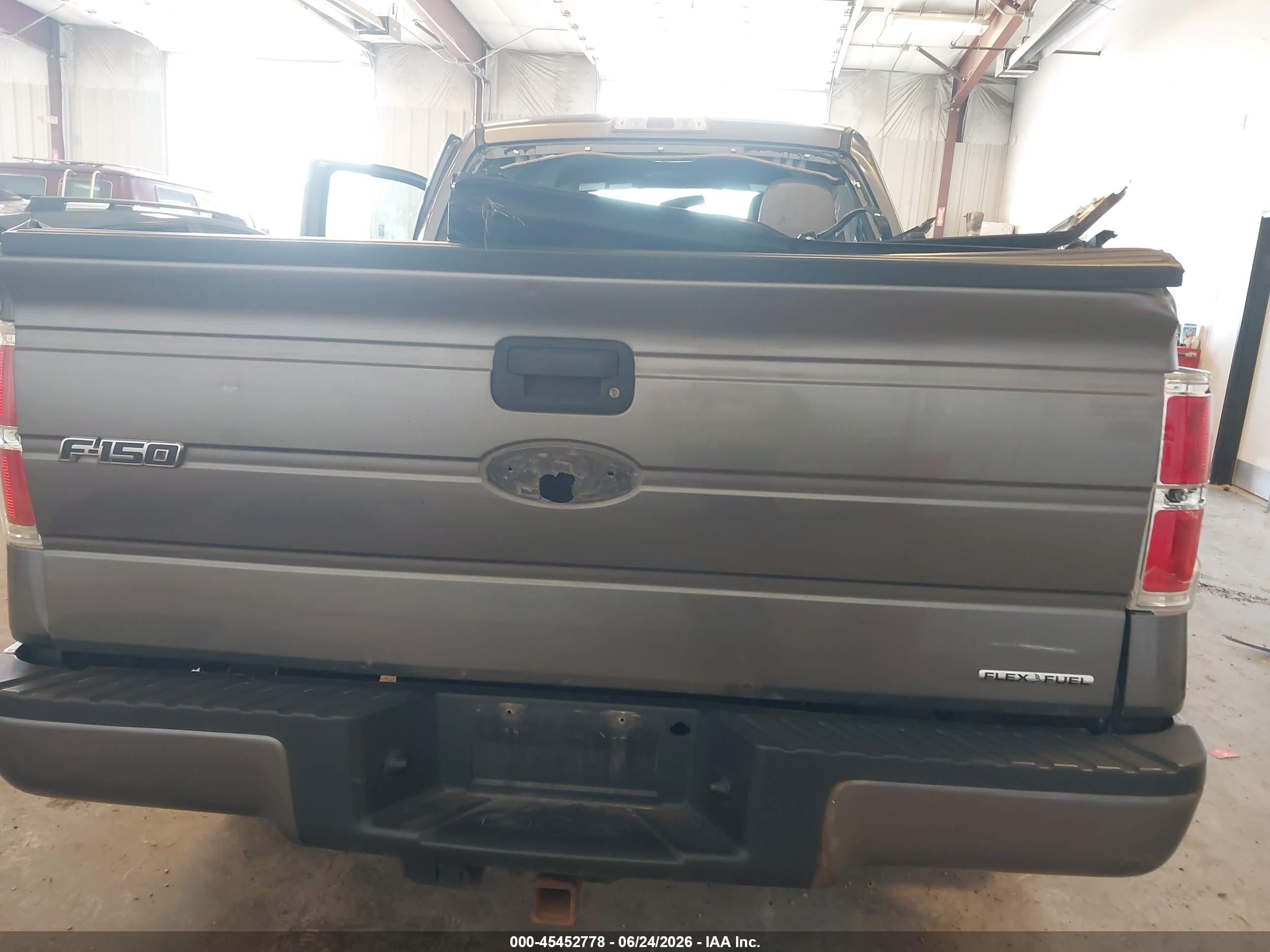 2014 Ford F-150   Gray vin: 1FTFX1EF2EFB46008