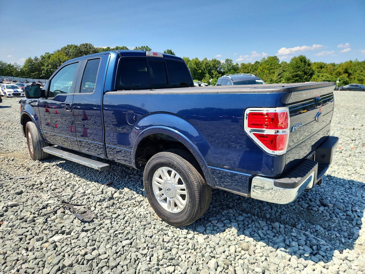 2014 Ford F150 Super Cab Blue vin: 1FTFX1EF2EKD79037