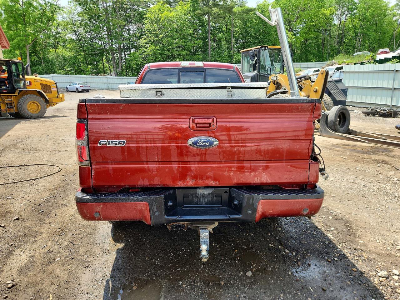 2014 Ford F150 Super Cab Red vin: 1FTFX1EF2EKF13738