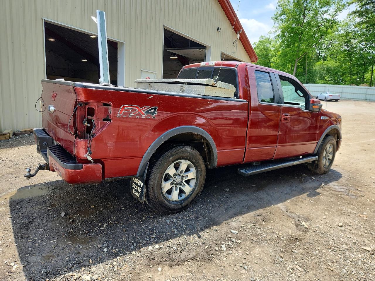 2014 Ford F150 Super Cab Red vin: 1FTFX1EF2EKF13738