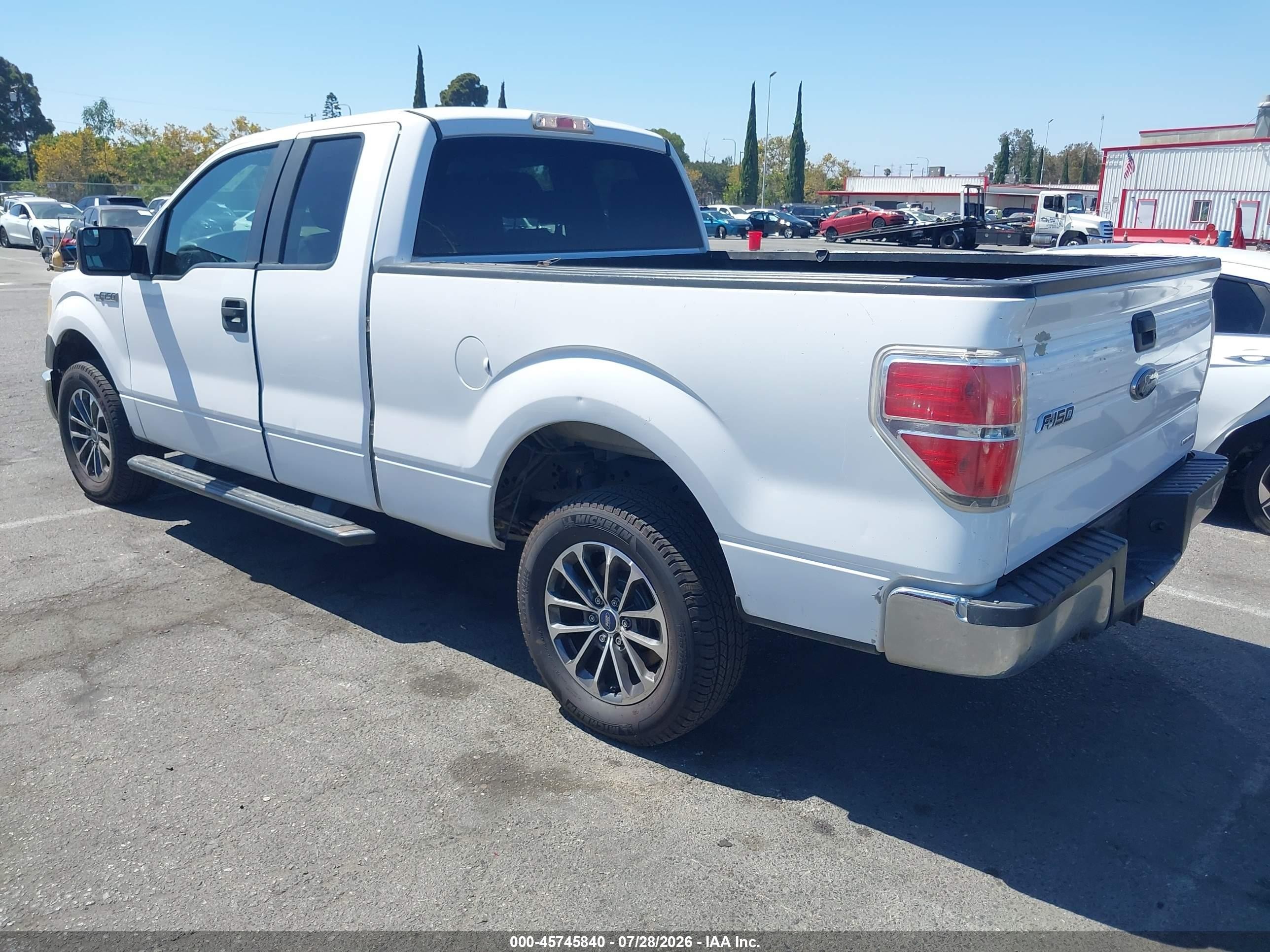 2014 Ford F-150 Xl Белый vin: 1FTFX1EF2EKF39773