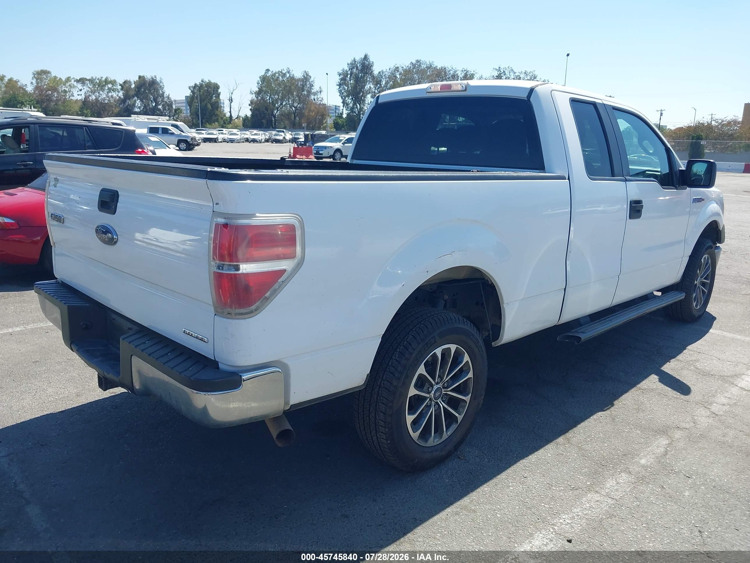 2014 Ford F-150 Xl Белый vin: 1FTFX1EF2EKF39773