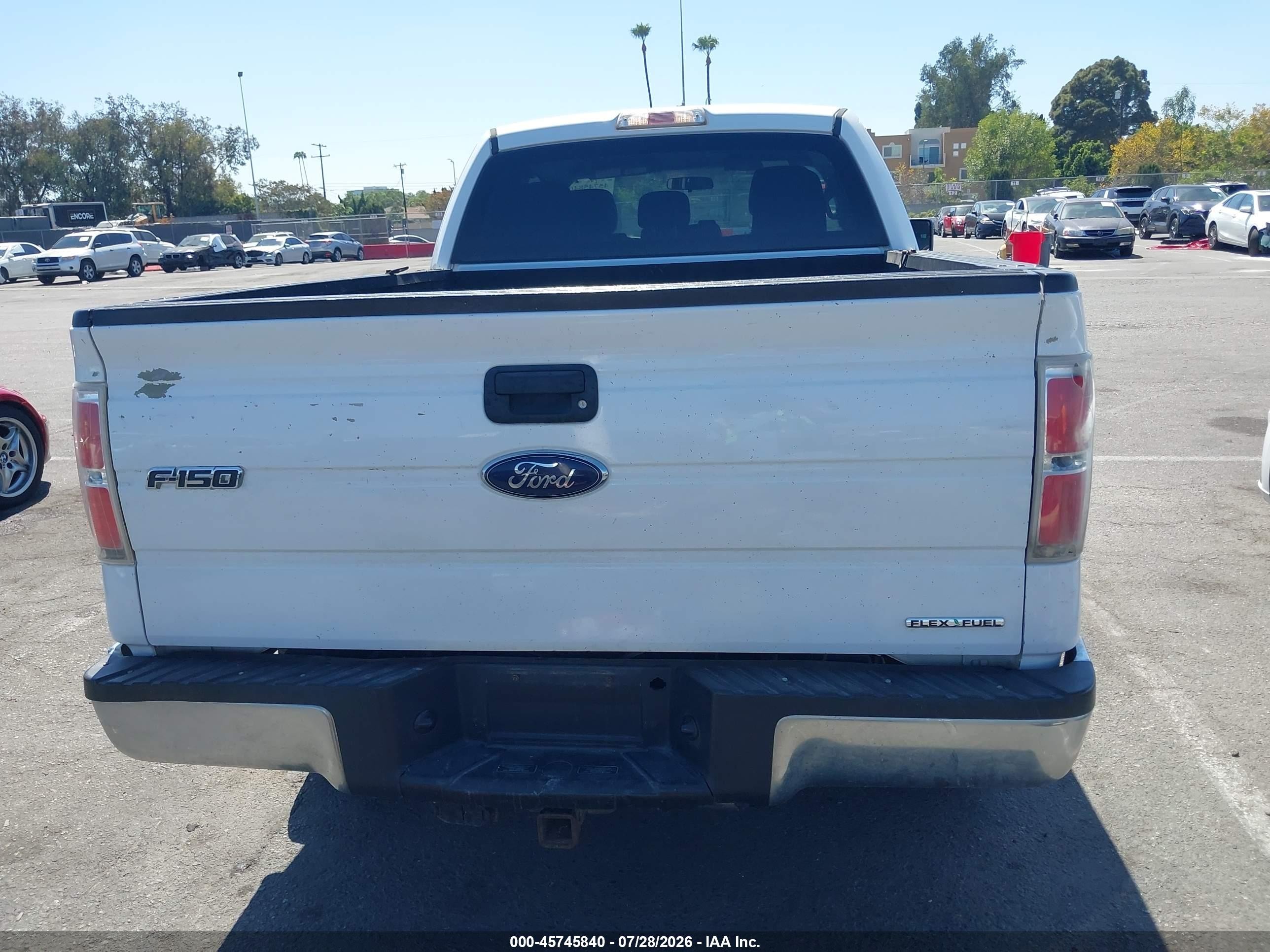 2014 Ford F-150 Xl Белый vin: 1FTFX1EF2EKF39773