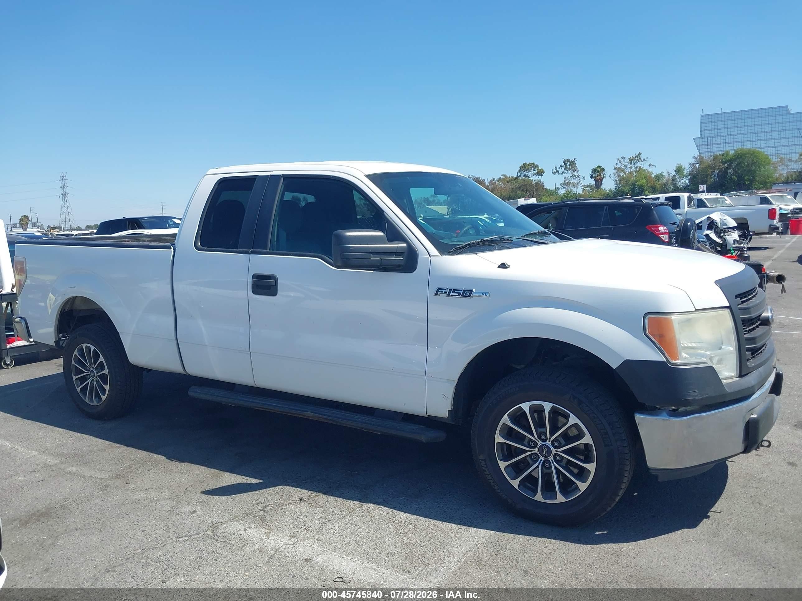 2014 Ford F-150 Xl Белый vin: 1FTFX1EF2EKF39773