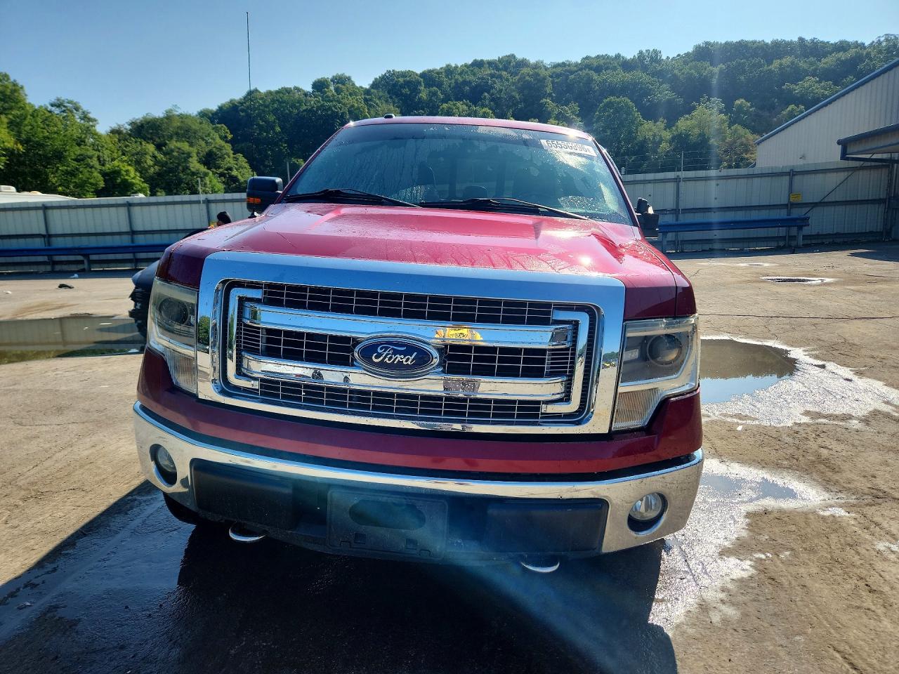 2014 Ford F150 Super Cab Burgundy vin: 1FTFX1EF2EKG44443