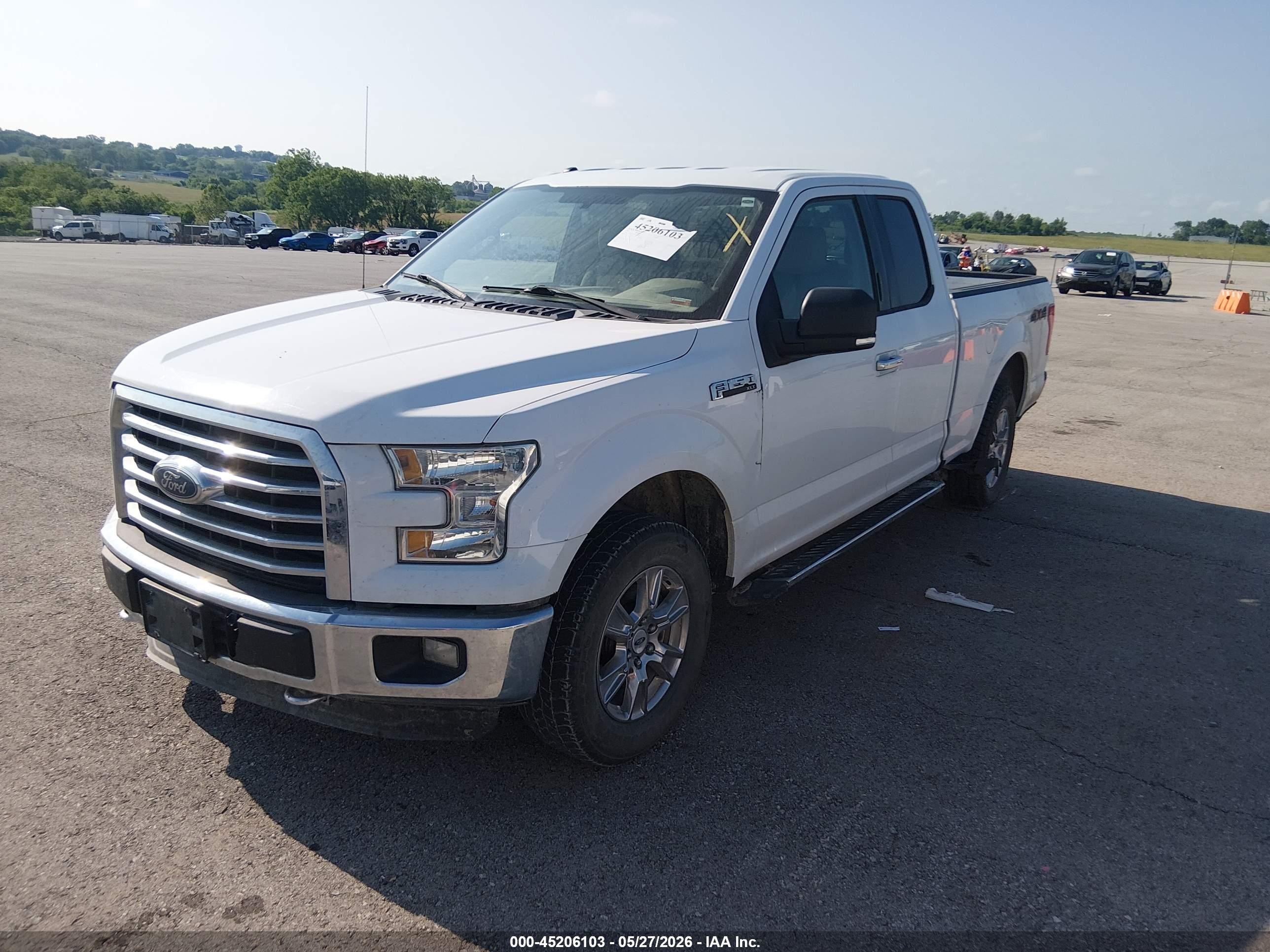 2015 Ford F-150 Xlt White vin: 1FTFX1EF2FKF08346