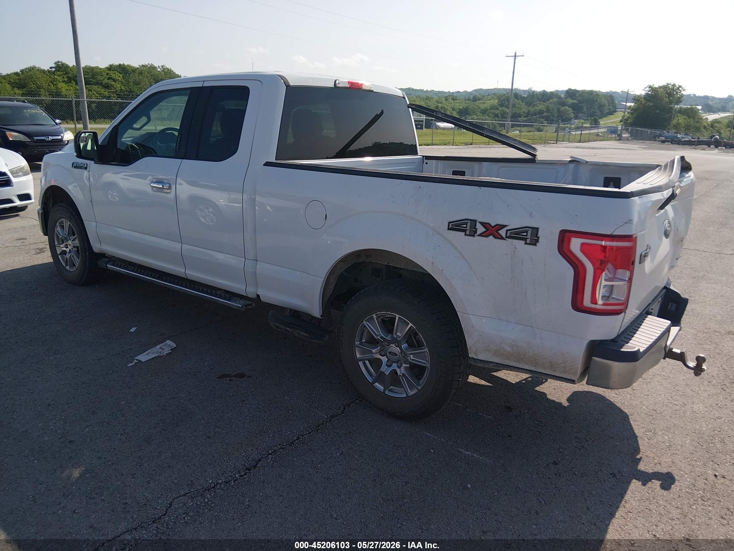 2015 Ford F-150 Xlt White vin: 1FTFX1EF2FKF08346