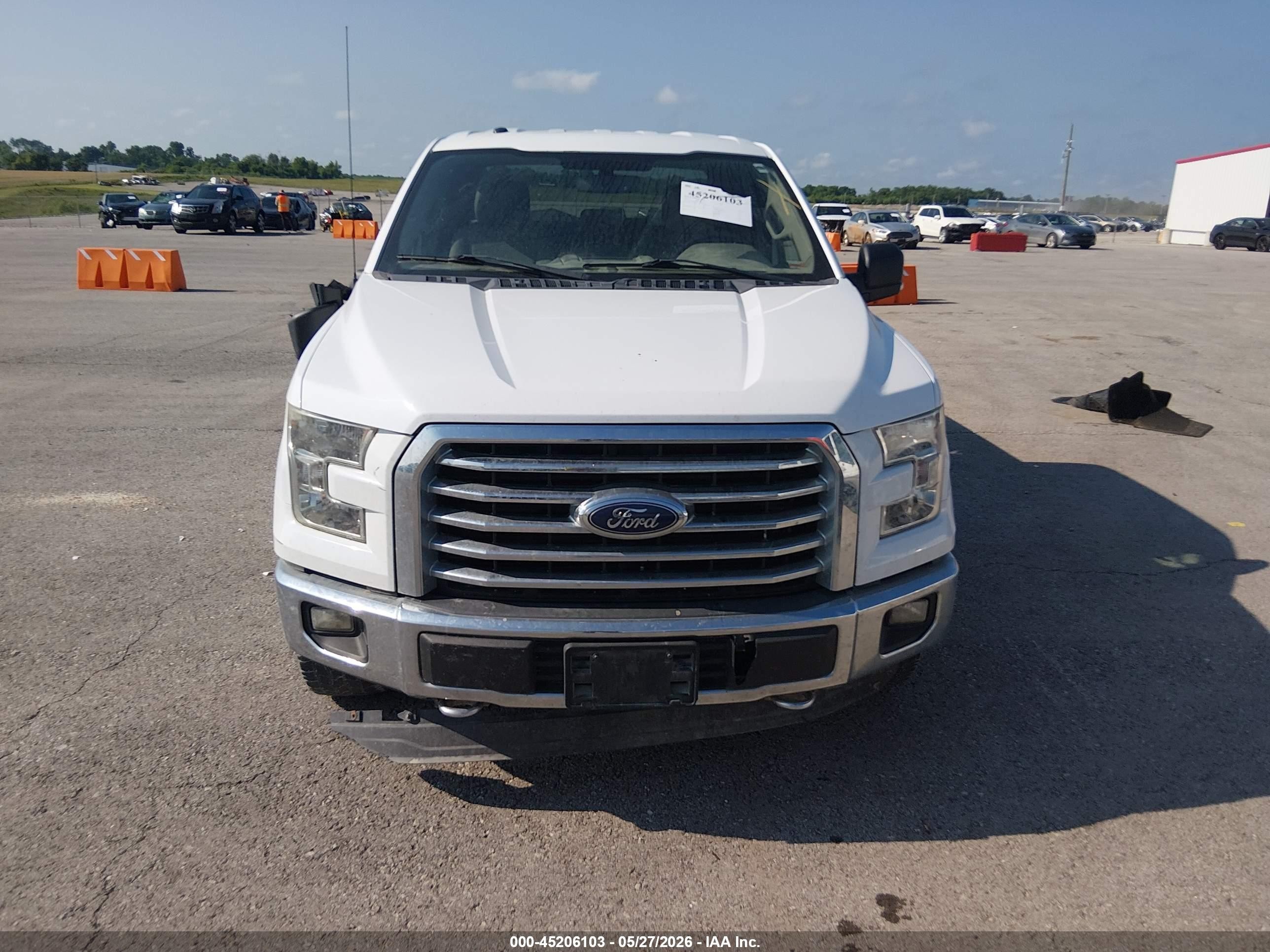 2015 Ford F-150 Xlt White vin: 1FTFX1EF2FKF08346