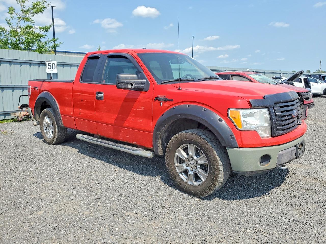 2011 Ford F150 Super Cab Red vin: 1FTFX1EF3BFA09199
