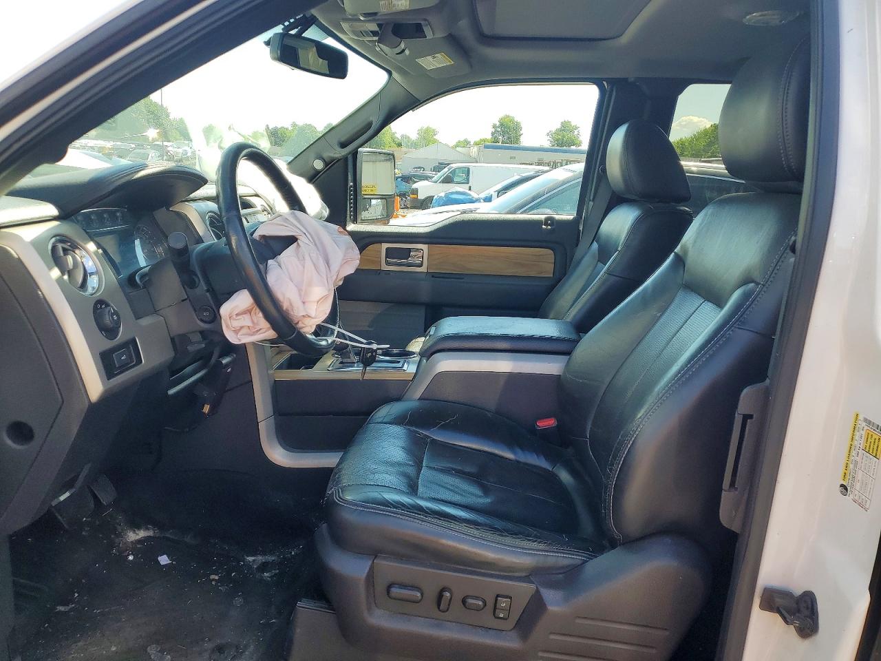 2011 Ford F150 Super Cab White vin: 1FTFX1EF3BFA10336