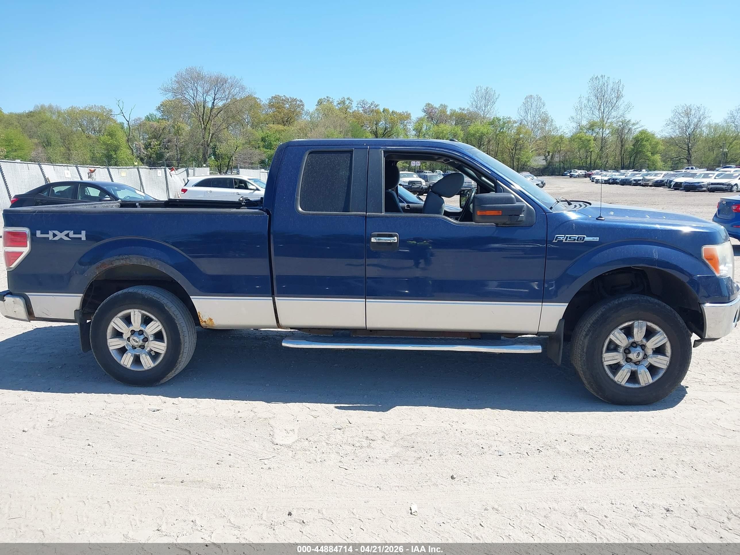 2011 Ford F-150 Xlt Blue vin: 1FTFX1EF3BFA58077