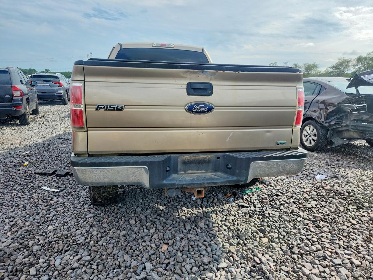 2011 Ford F150 Super Cab Gold vin: 1FTFX1EF3BFC22315