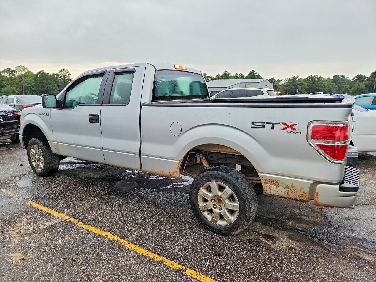 2013 Ford F150 Super Cab Silver vin: 1FTFX1EF3DFD77515