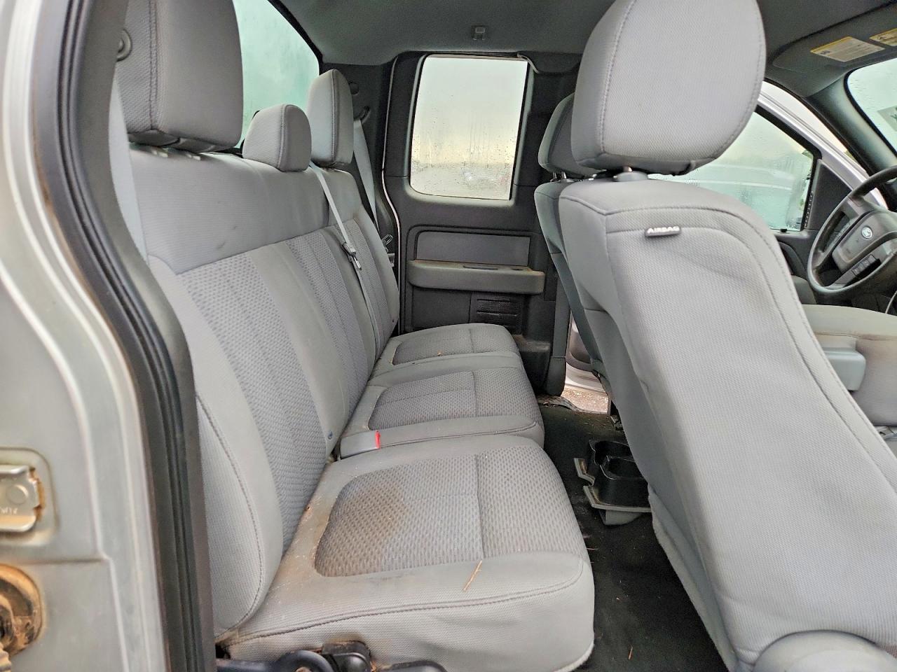 2013 Ford F150 Super Cab Silver vin: 1FTFX1EF3DFD77515