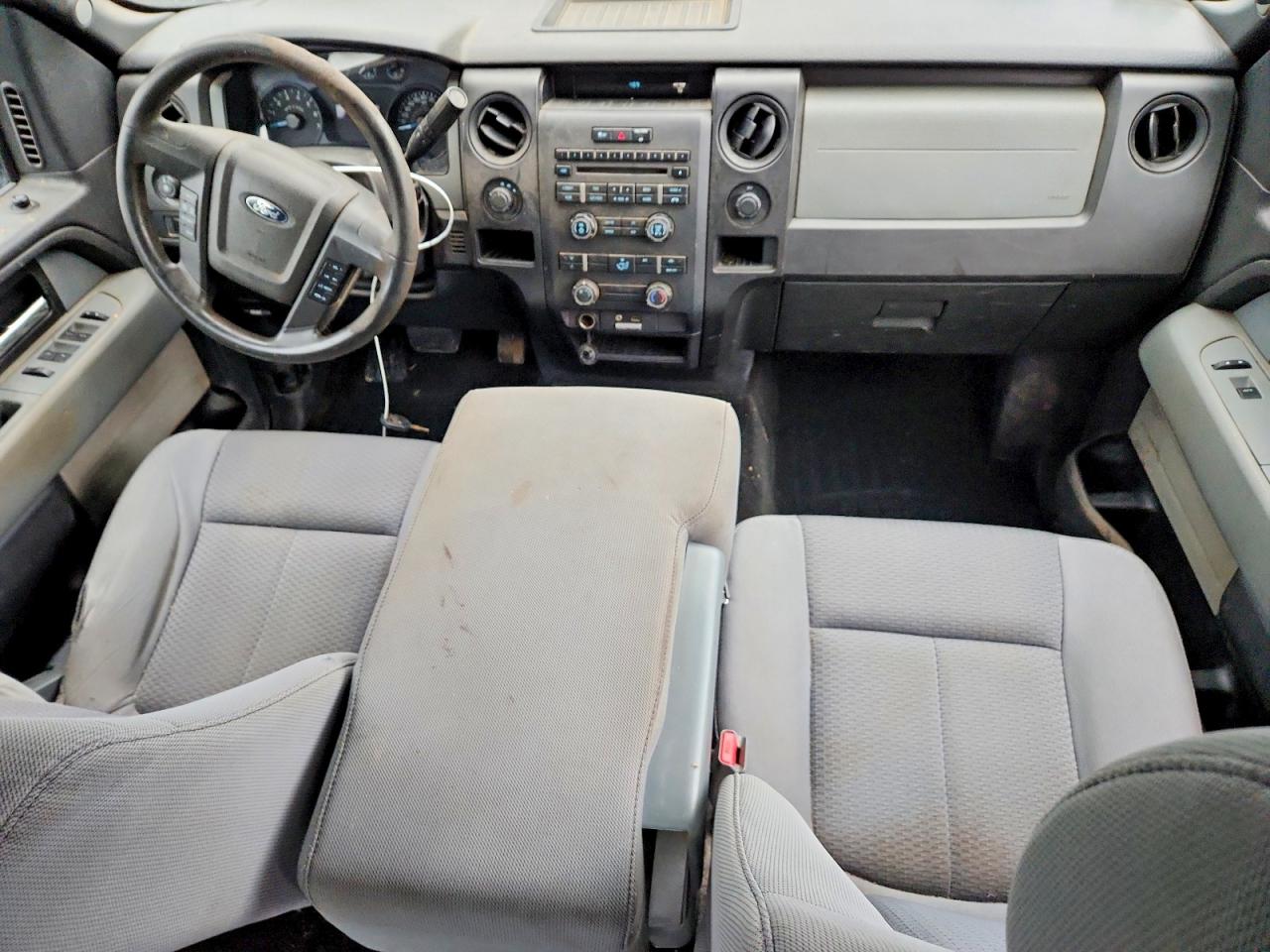 2013 Ford F150 Super Cab Silver vin: 1FTFX1EF3DFD77515