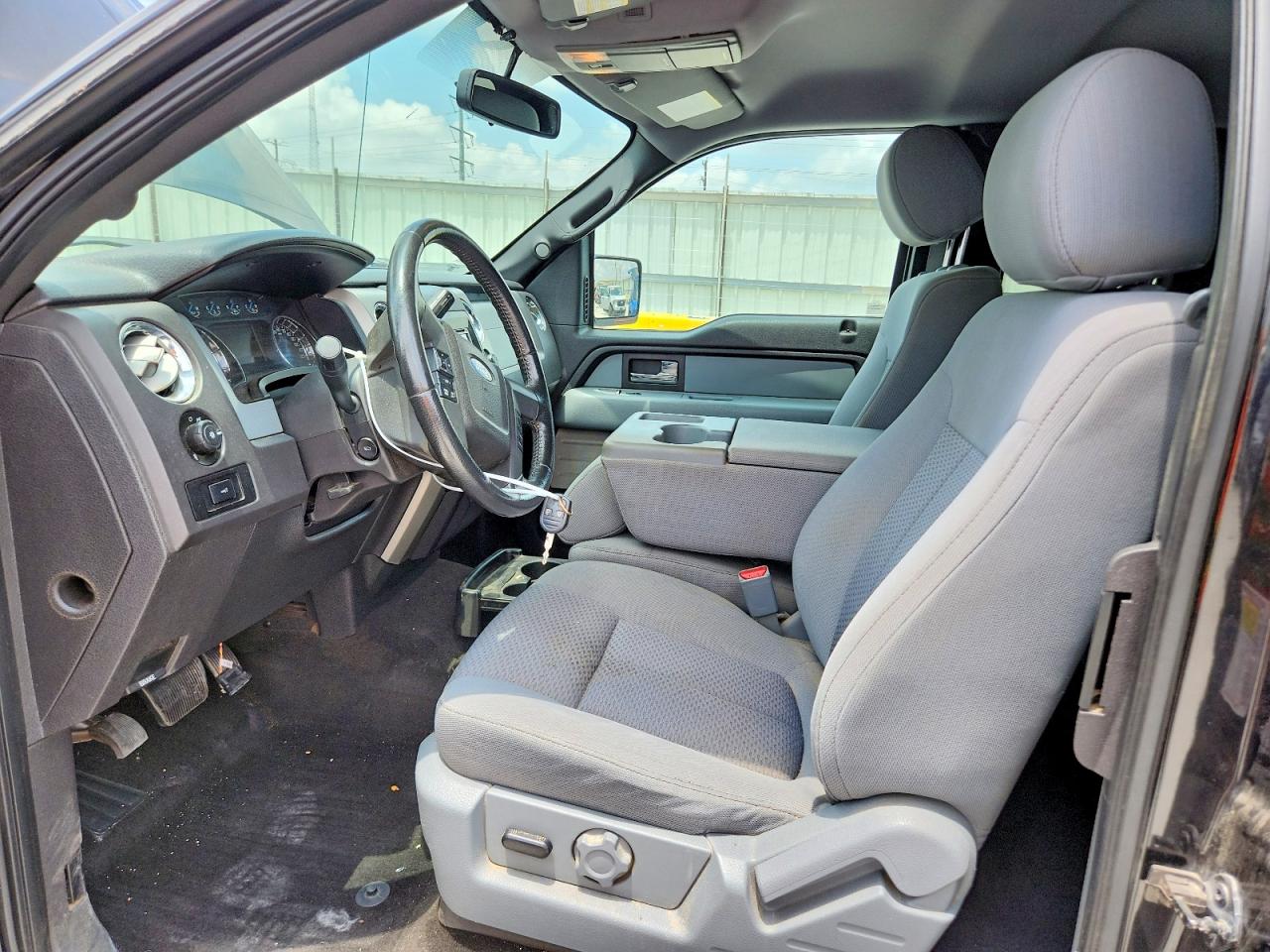2013 Ford F150 Super Cab Black vin: 1FTFX1EF3DKD22618