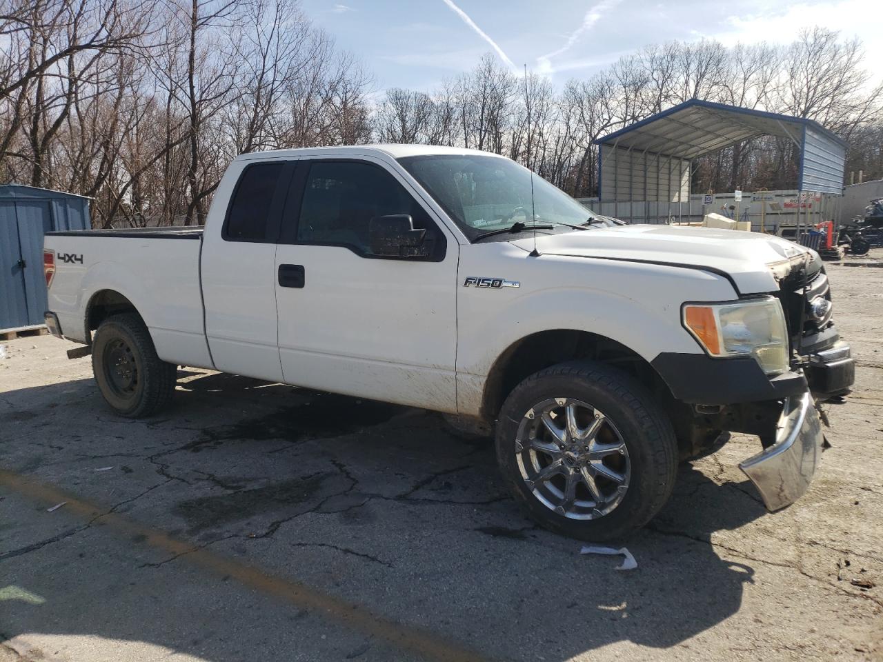 2013 Ford F150 Super Cab White vin: 1FTFX1EF3DKF20762