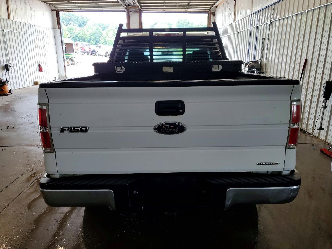 2014 Ford F150 Super Cab White vin: 1FTFX1EF3EFA94744