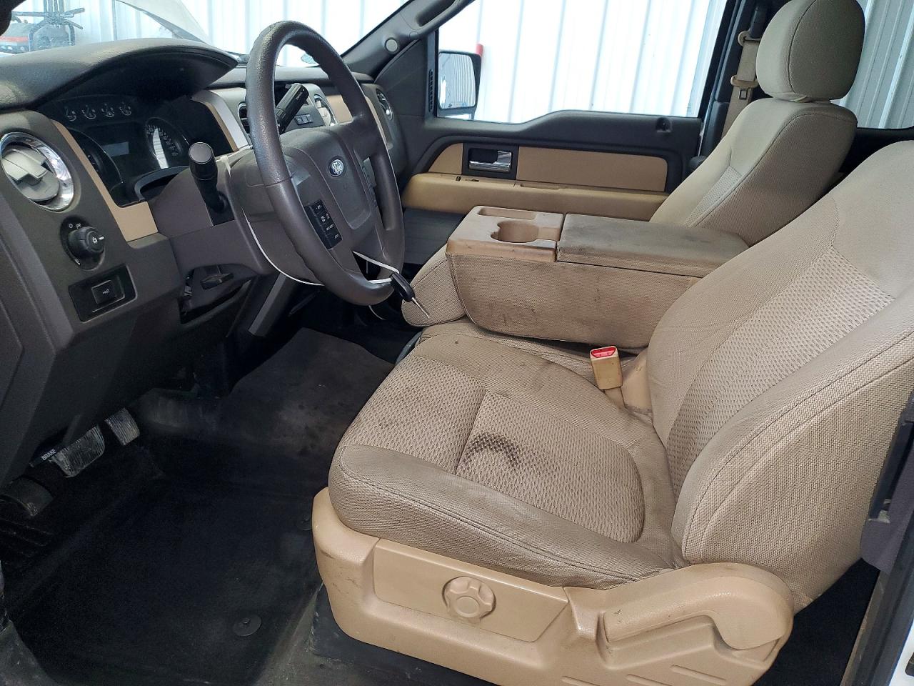 2014 Ford F150 Super Cab White vin: 1FTFX1EF3EFA94744
