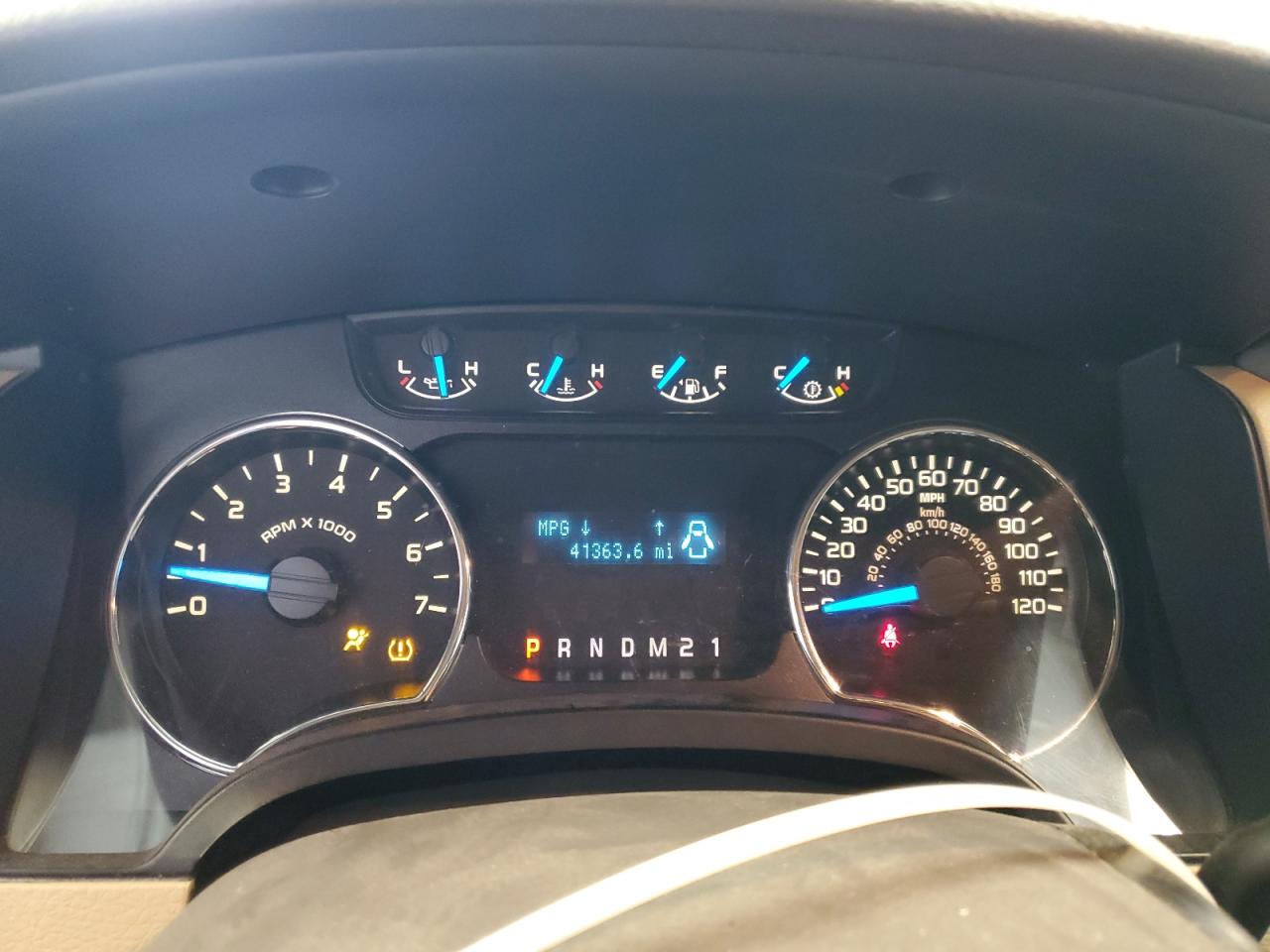 2014 Ford F150 Super Cab White vin: 1FTFX1EF3EFA94744 Damage: Warning Light - Air Bag, On, Unacceptable