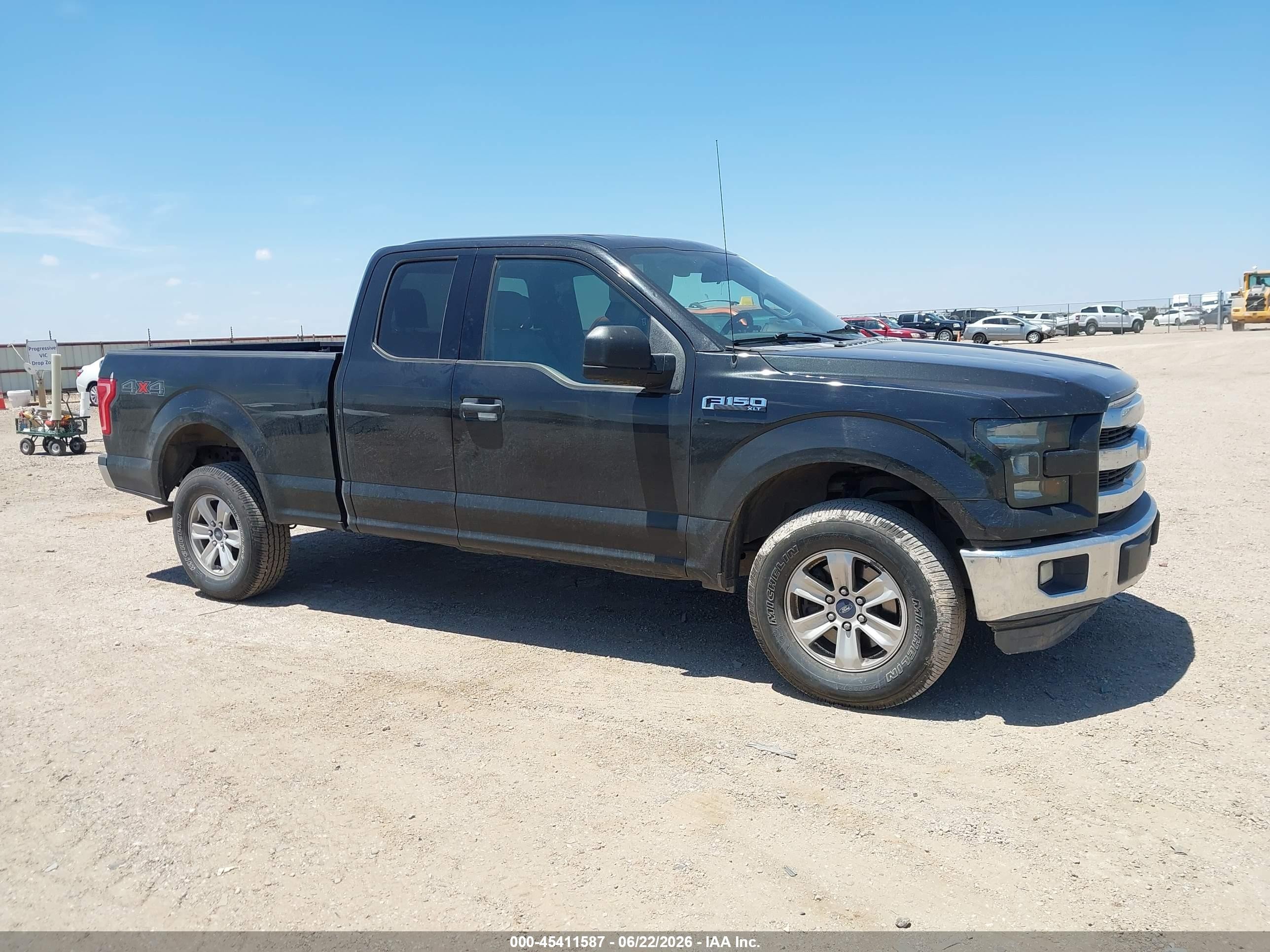 2015 Ford F-150 Xlt Blue vin: 1FTFX1EF3FFA59185