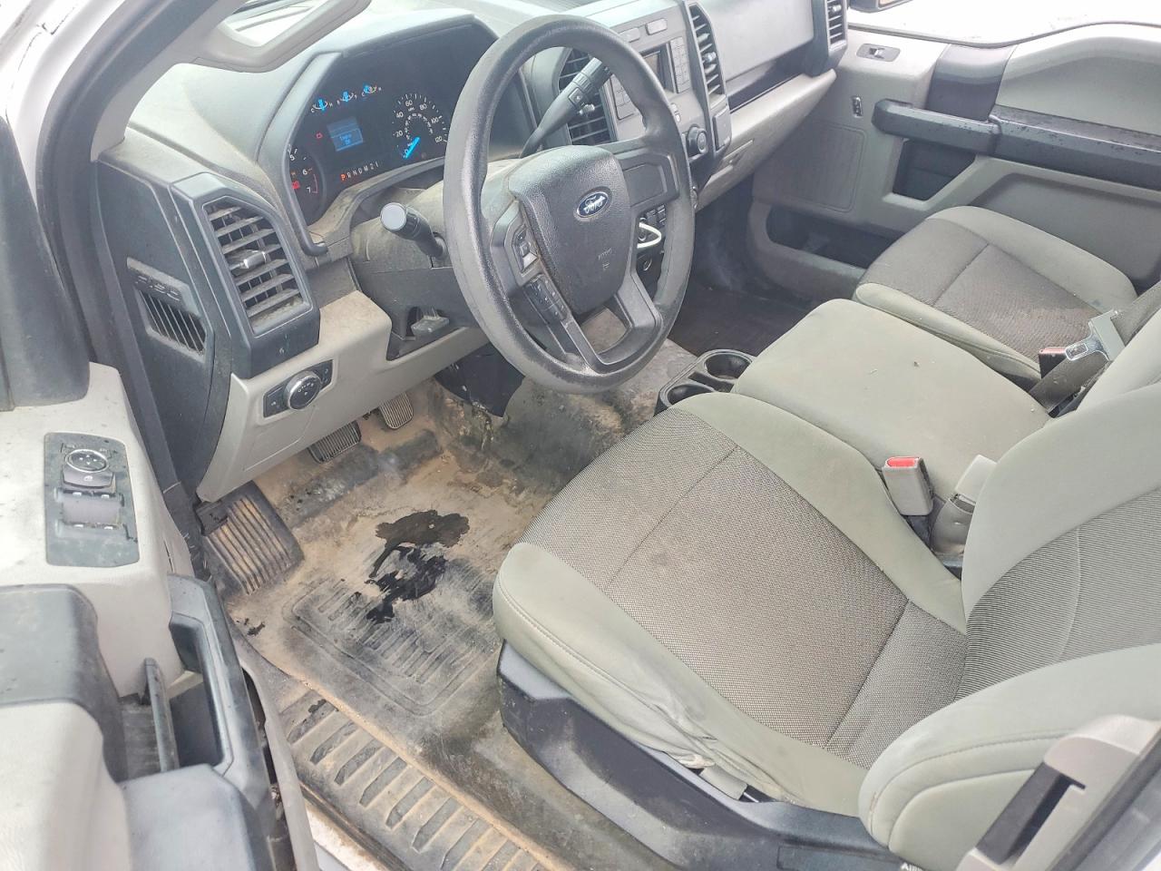 2015 Ford F150 Super Cab White vin: 1FTFX1EF3FFA61535