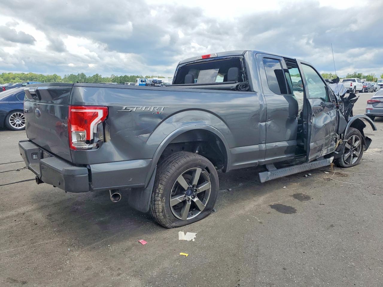 2016 Ford F150 Super Cab Charcoal vin: 1FTFX1EF3GFC97944