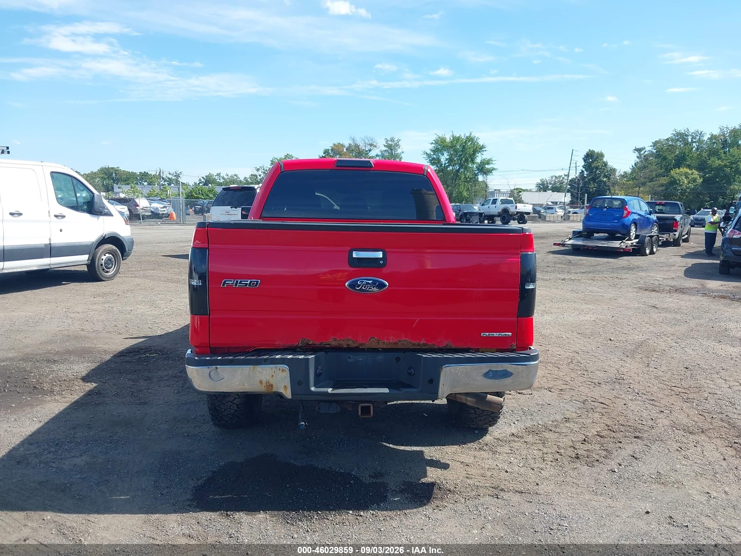 2011 Ford F-150 Xlt Red vin: 1FTFX1EF4BKD07249