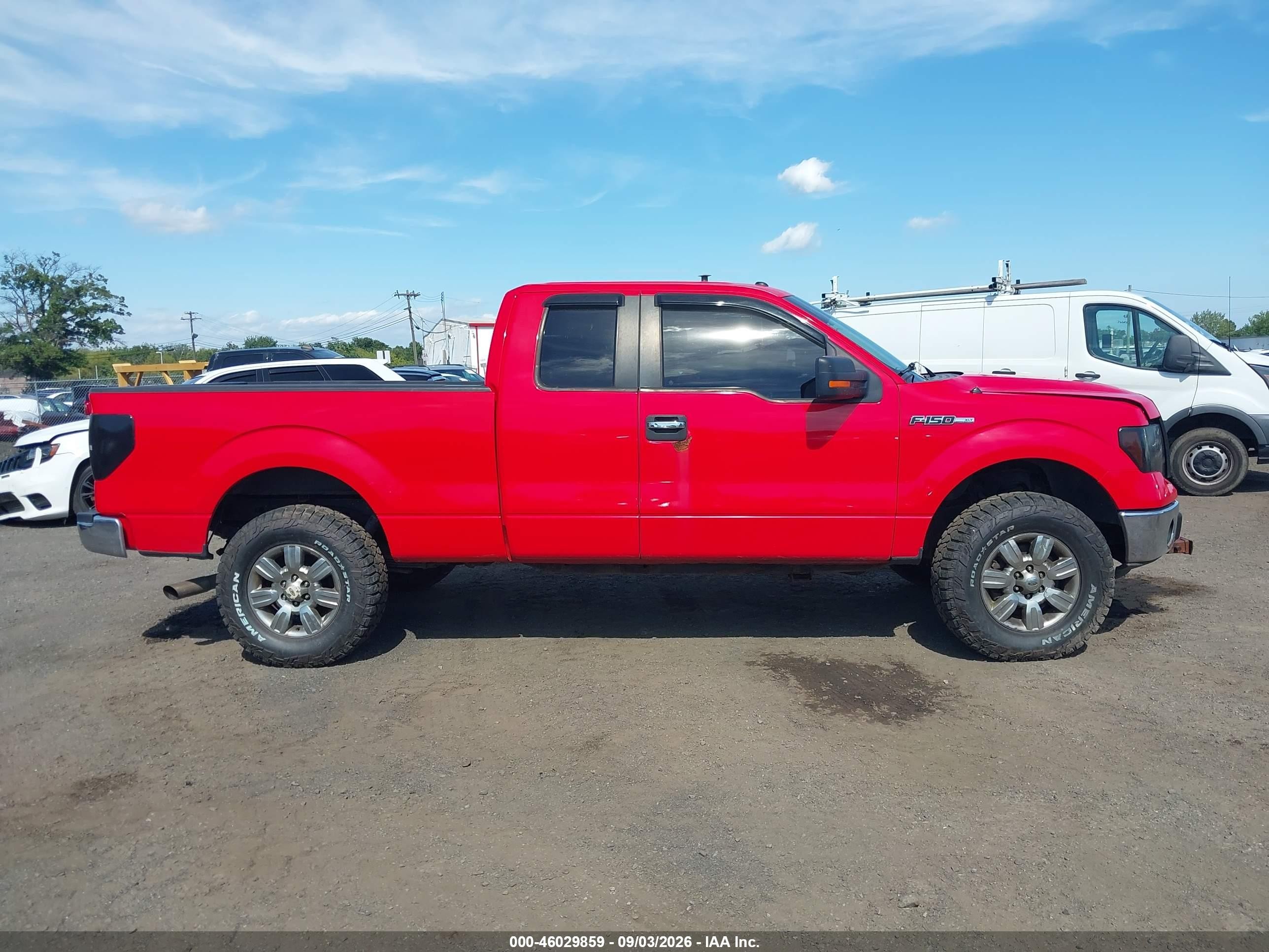 2011 Ford F-150 Xlt Red vin: 1FTFX1EF4BKD07249