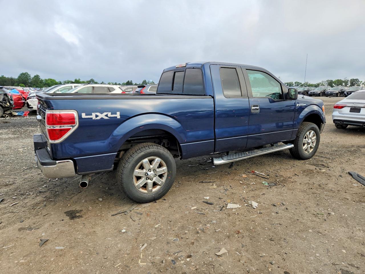 2013 Ford F150 Super Cab Blue vin: 1FTFX1EF4DFA14656