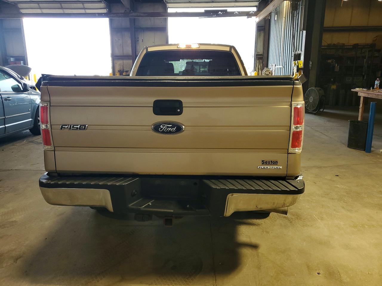 2013 Ford F150 Super Cab Gold vin: 1FTFX1EF4DKE00890