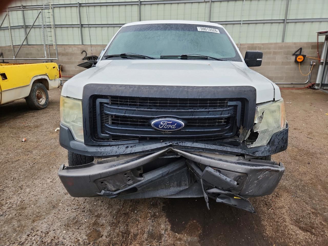 2013 Ford F150 Super Cab White vin: 1FTFX1EF4DKE98254